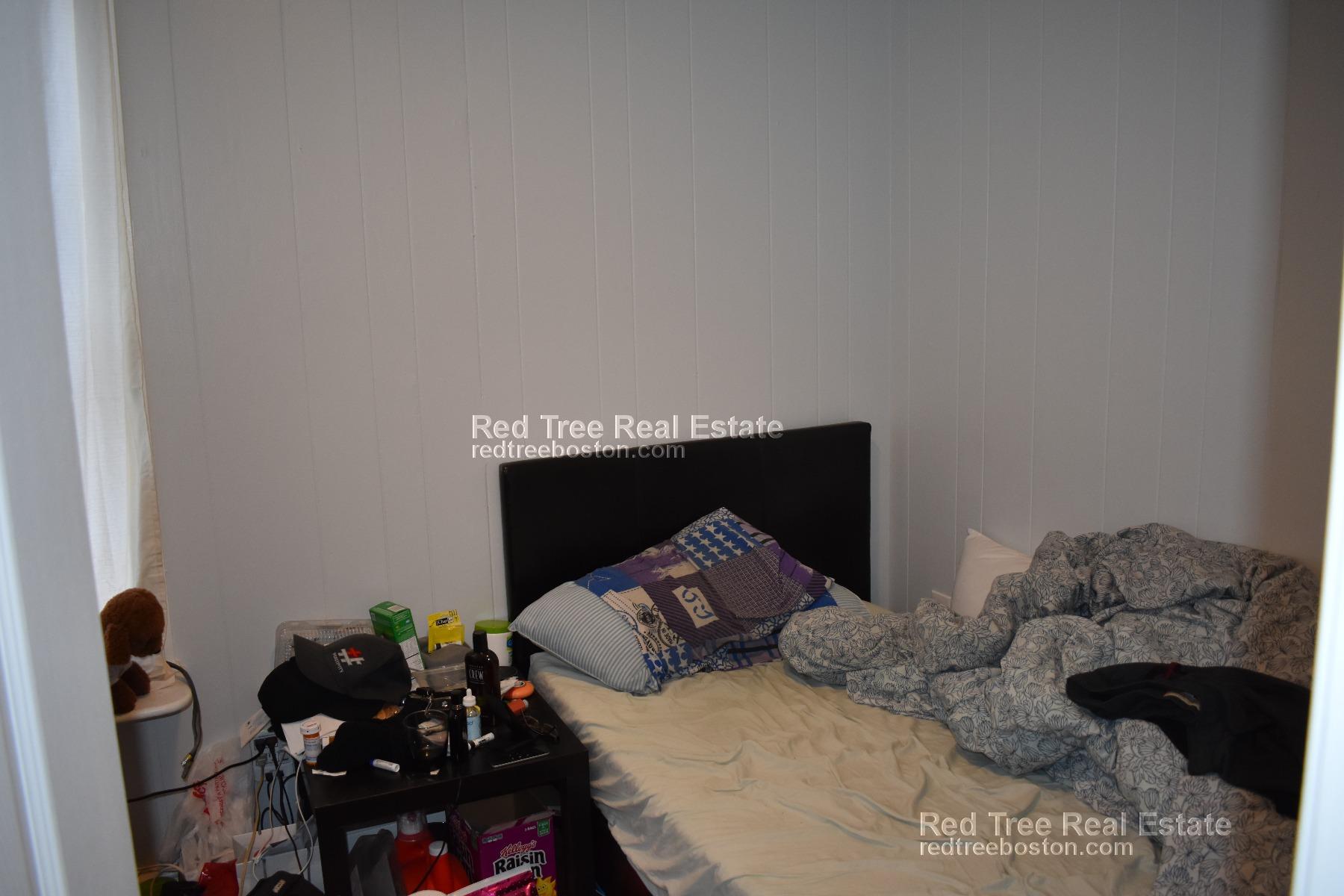 204 Falcon St, East Boston