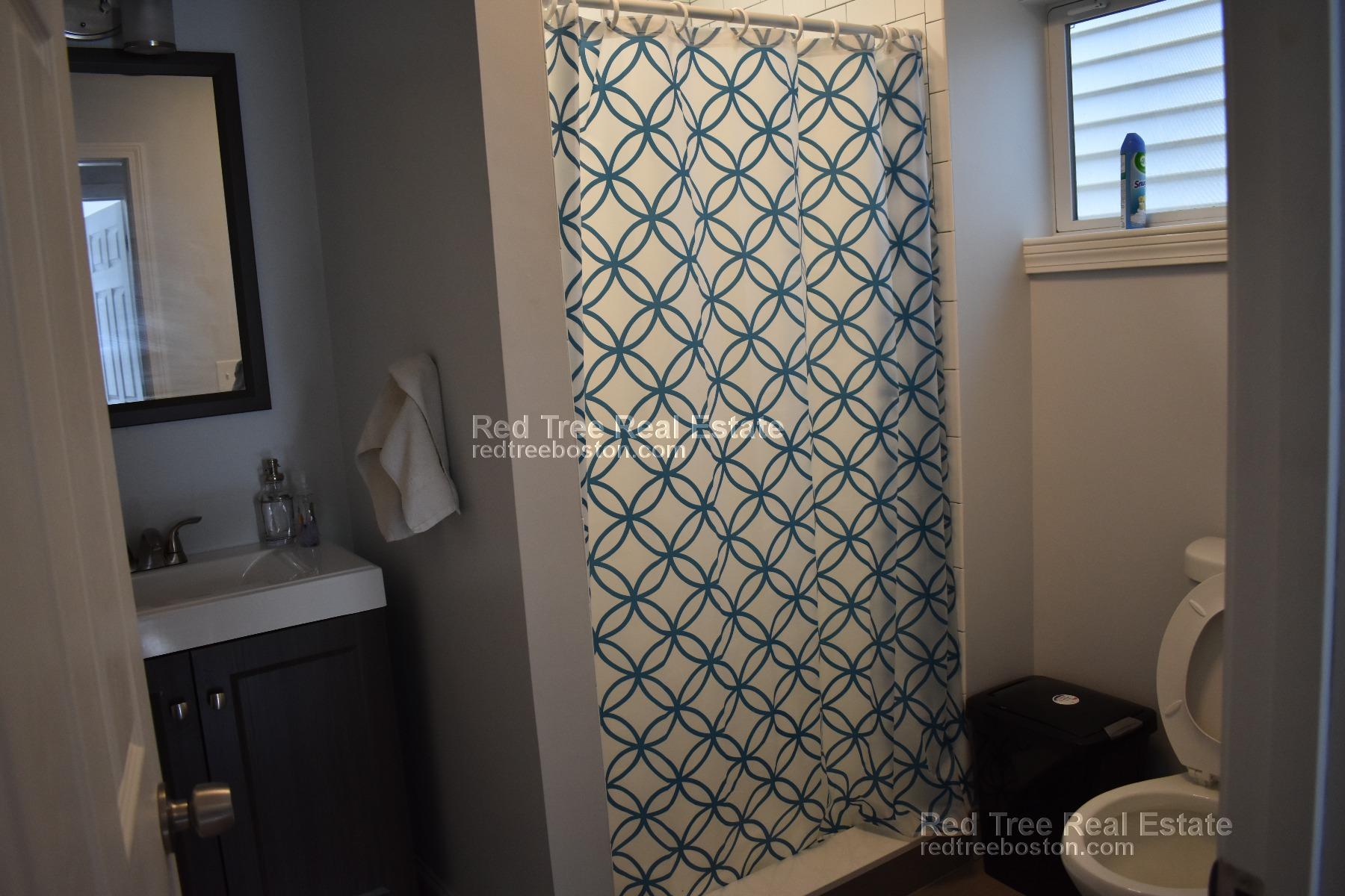 204 Falcon St, East Boston