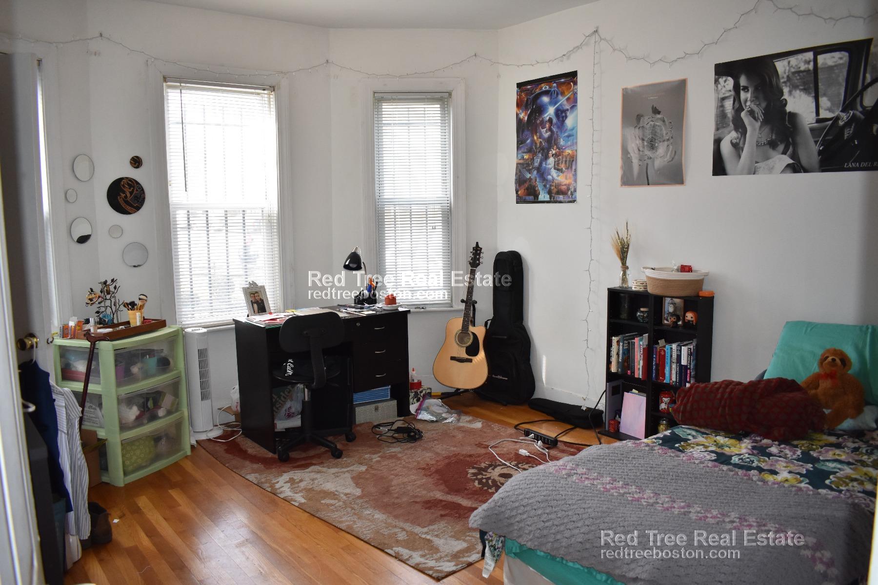 530 Cambridge St, Allston