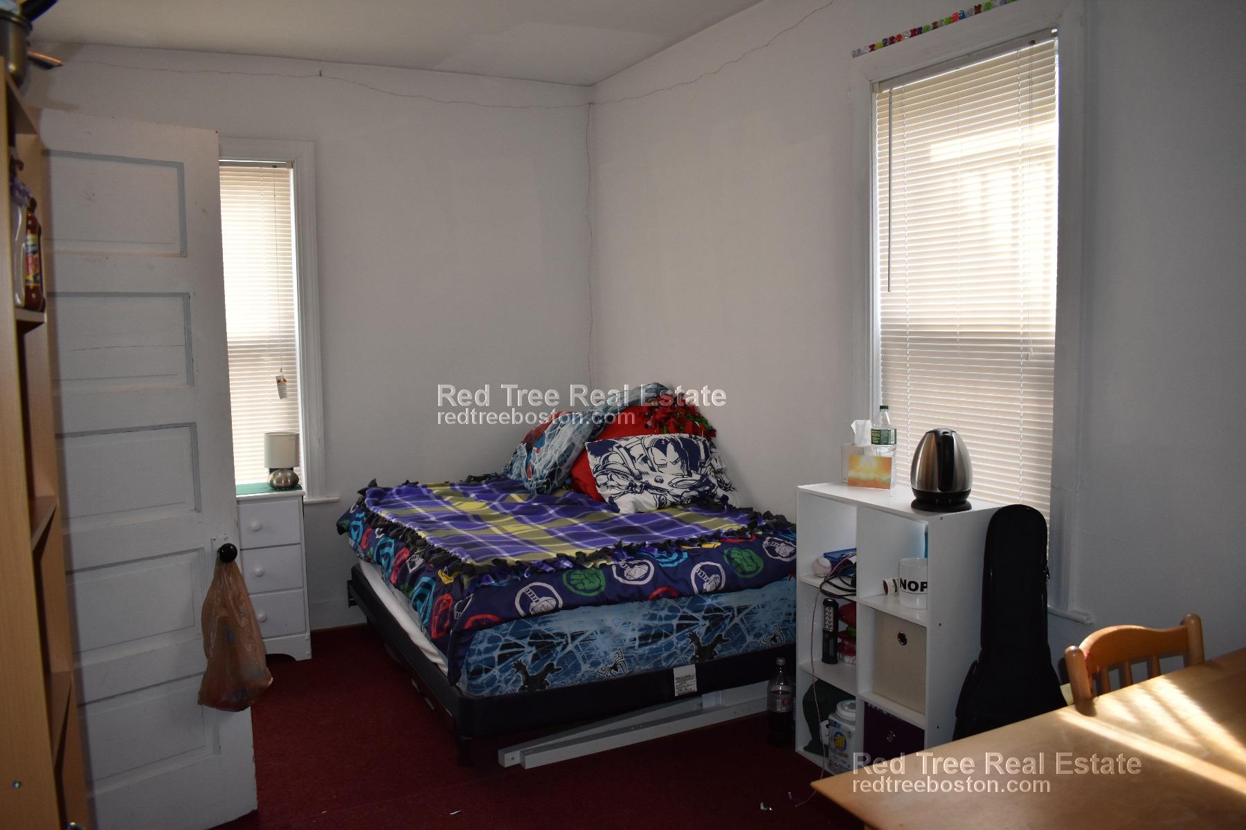 530 Cambridge St, Allston