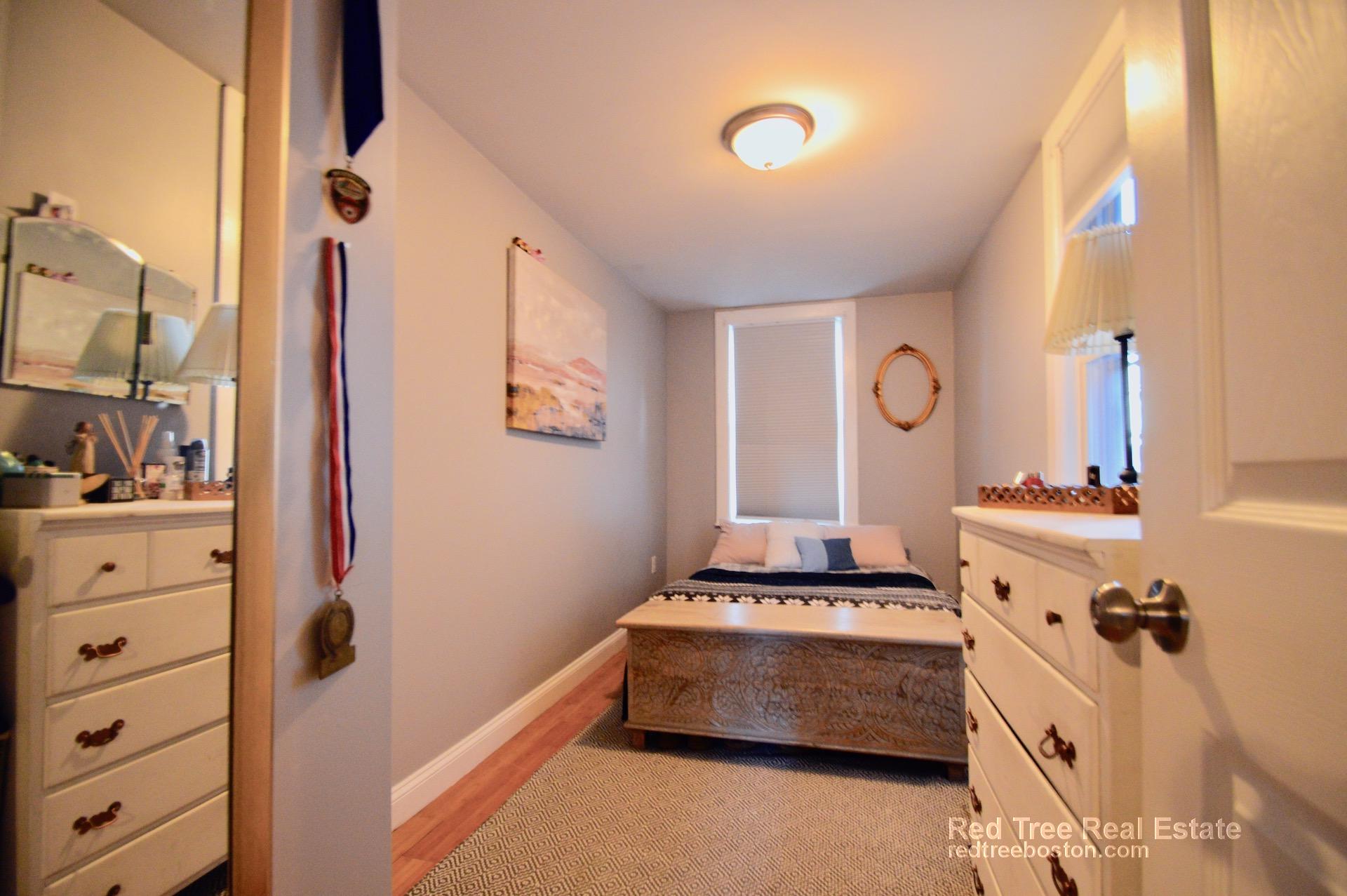 15 Havre St, East Boston