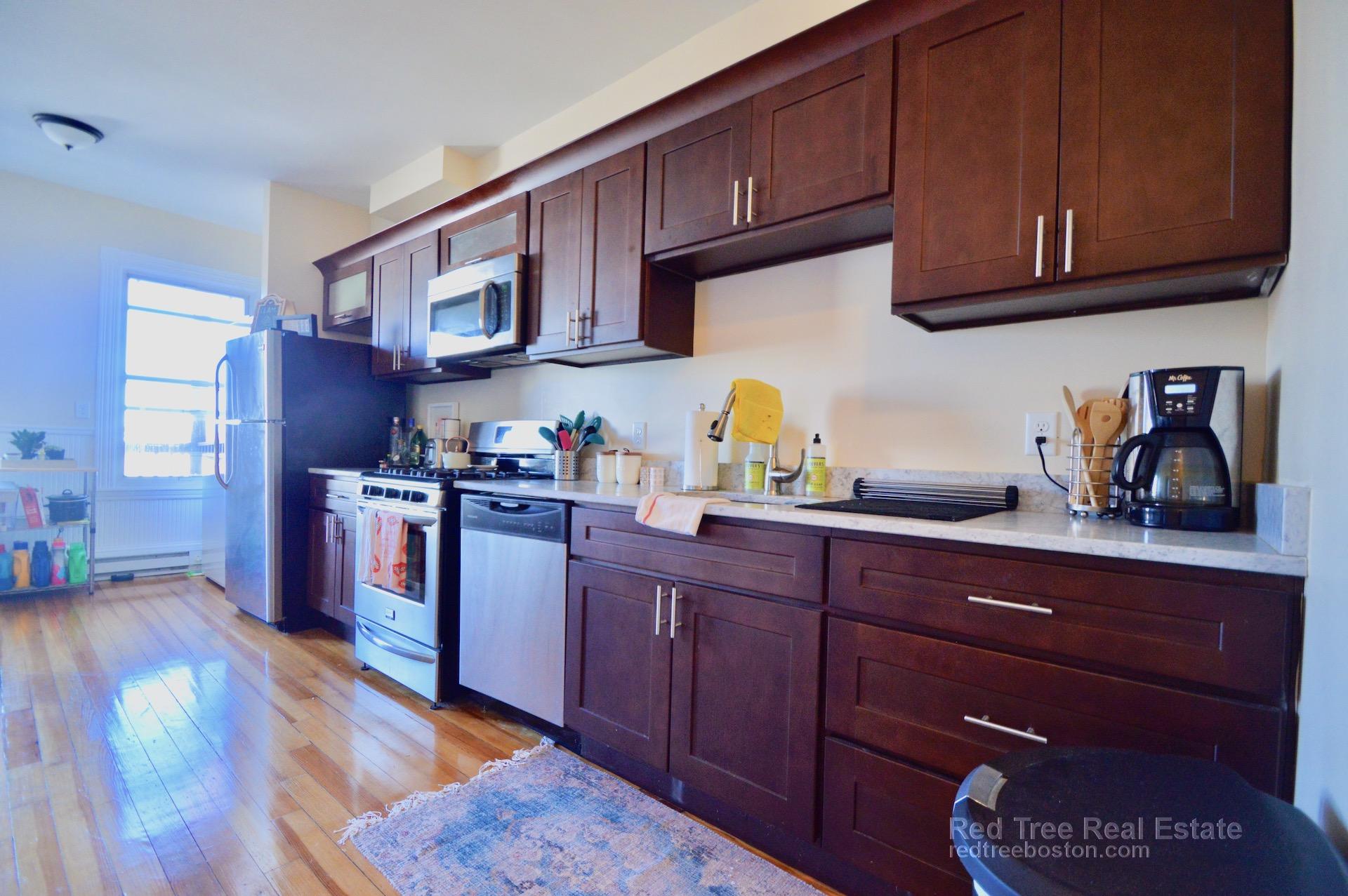 72 Prescott St, East Boston