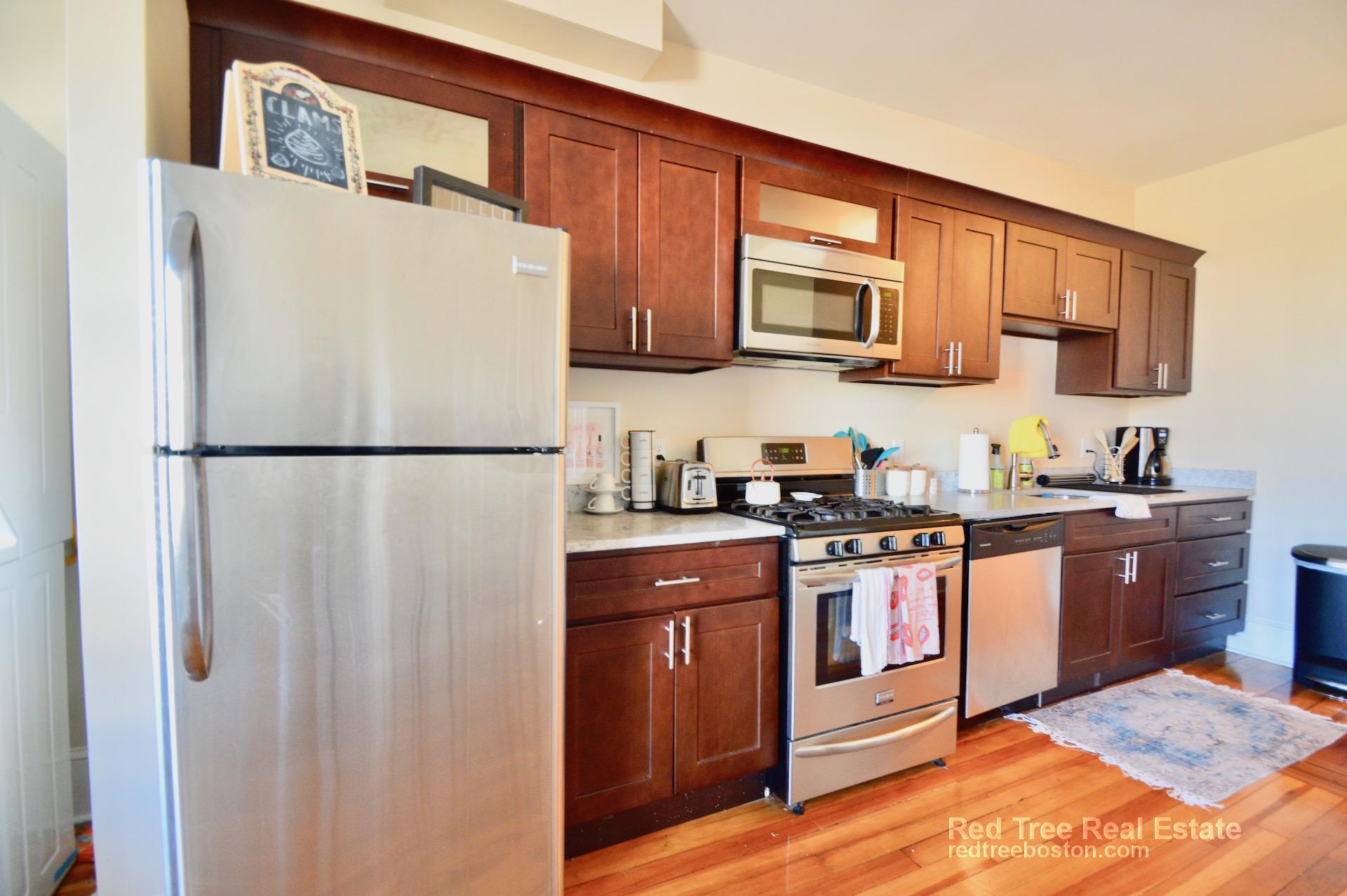 72 Prescott St, East Boston