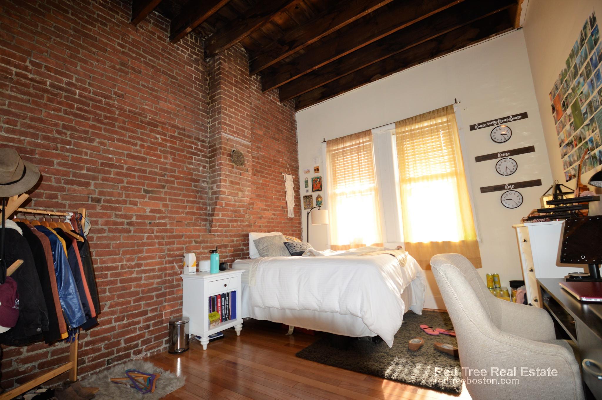 25 Saint Marys Ct, Coolidge Corner