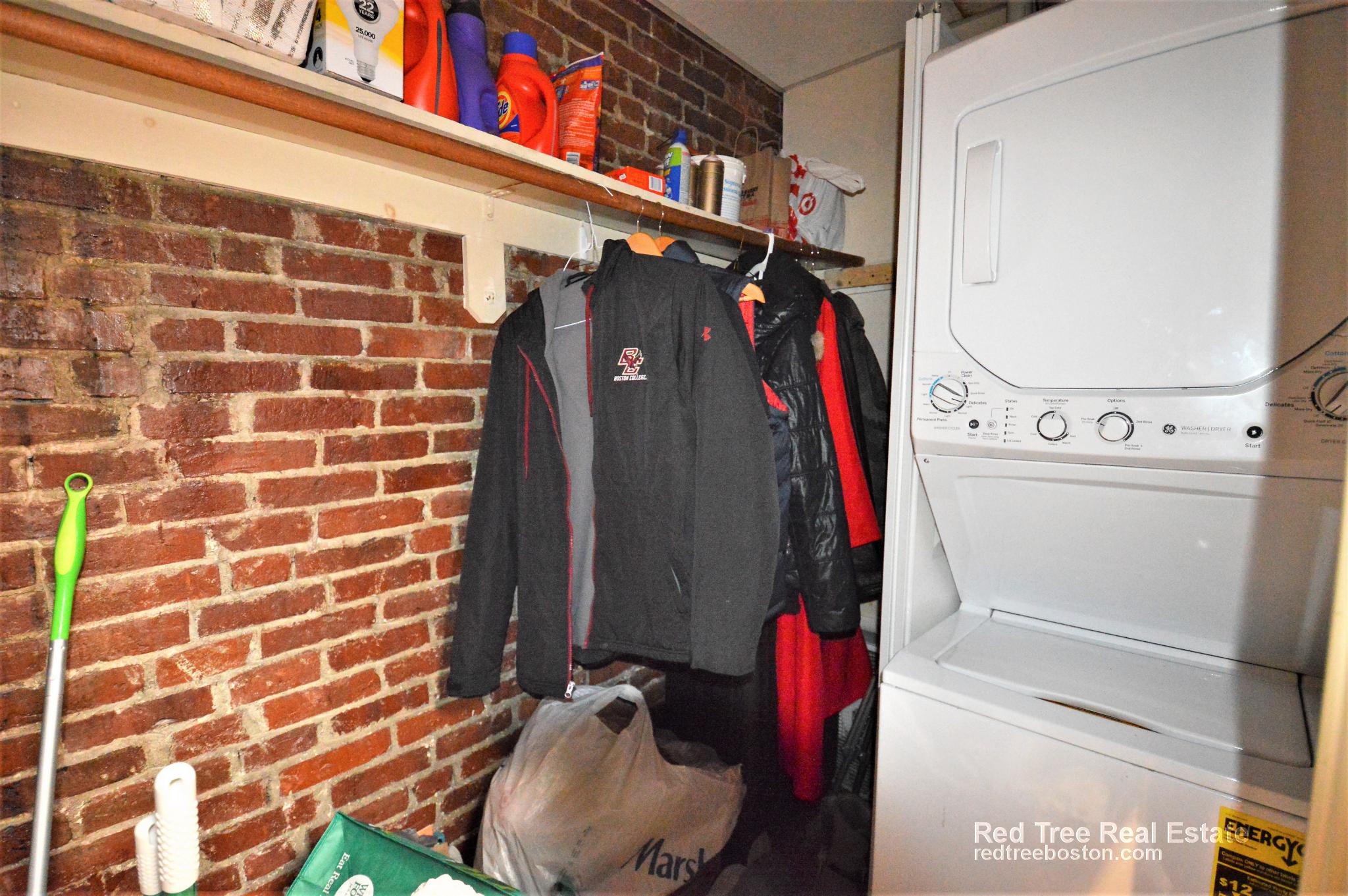 25 Saint Marys Ct, Coolidge Corner