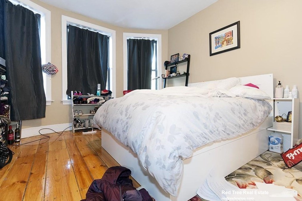 17 Highgate St, Allston