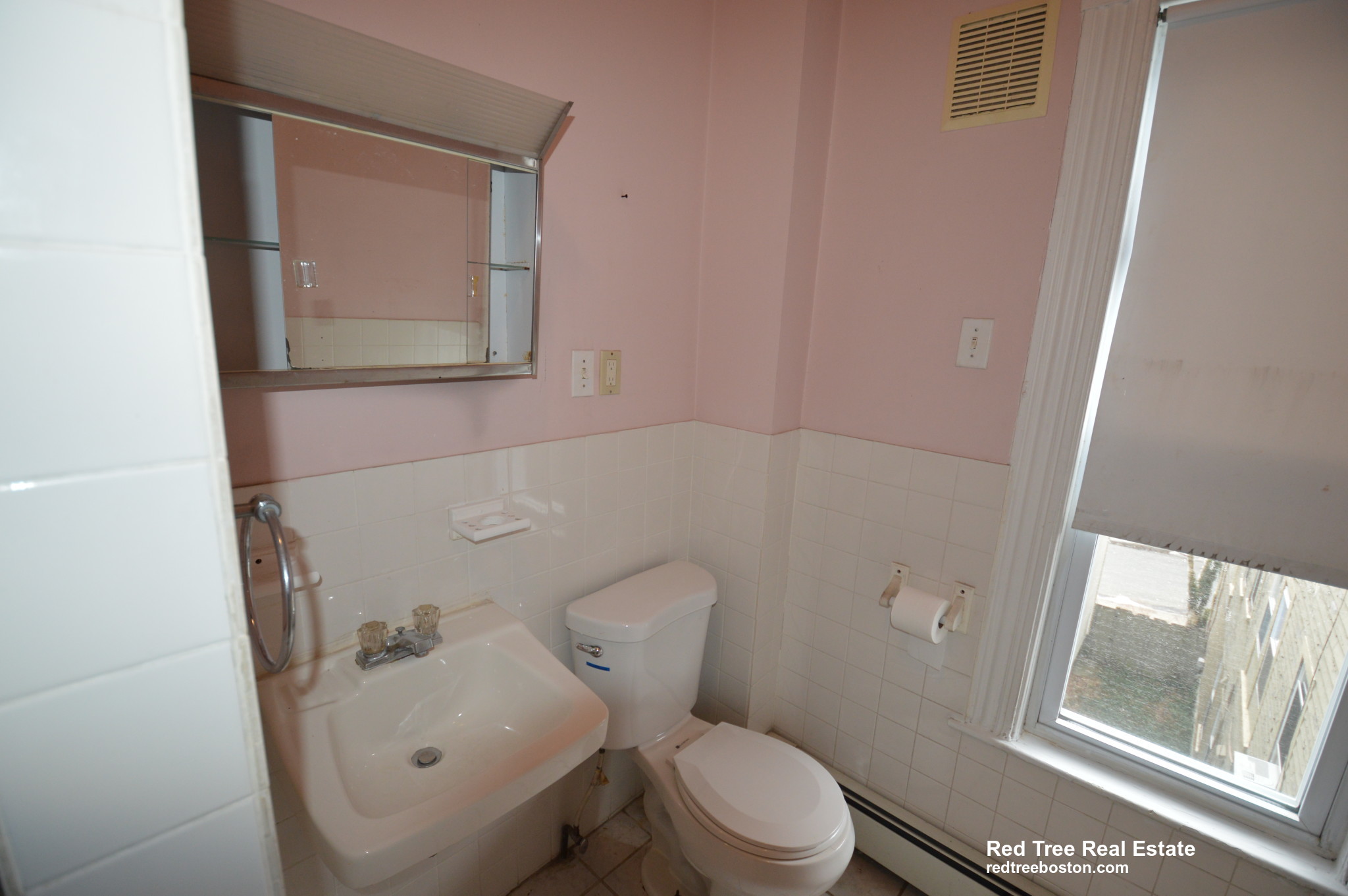 3 Washburn Ter, Brookline Village