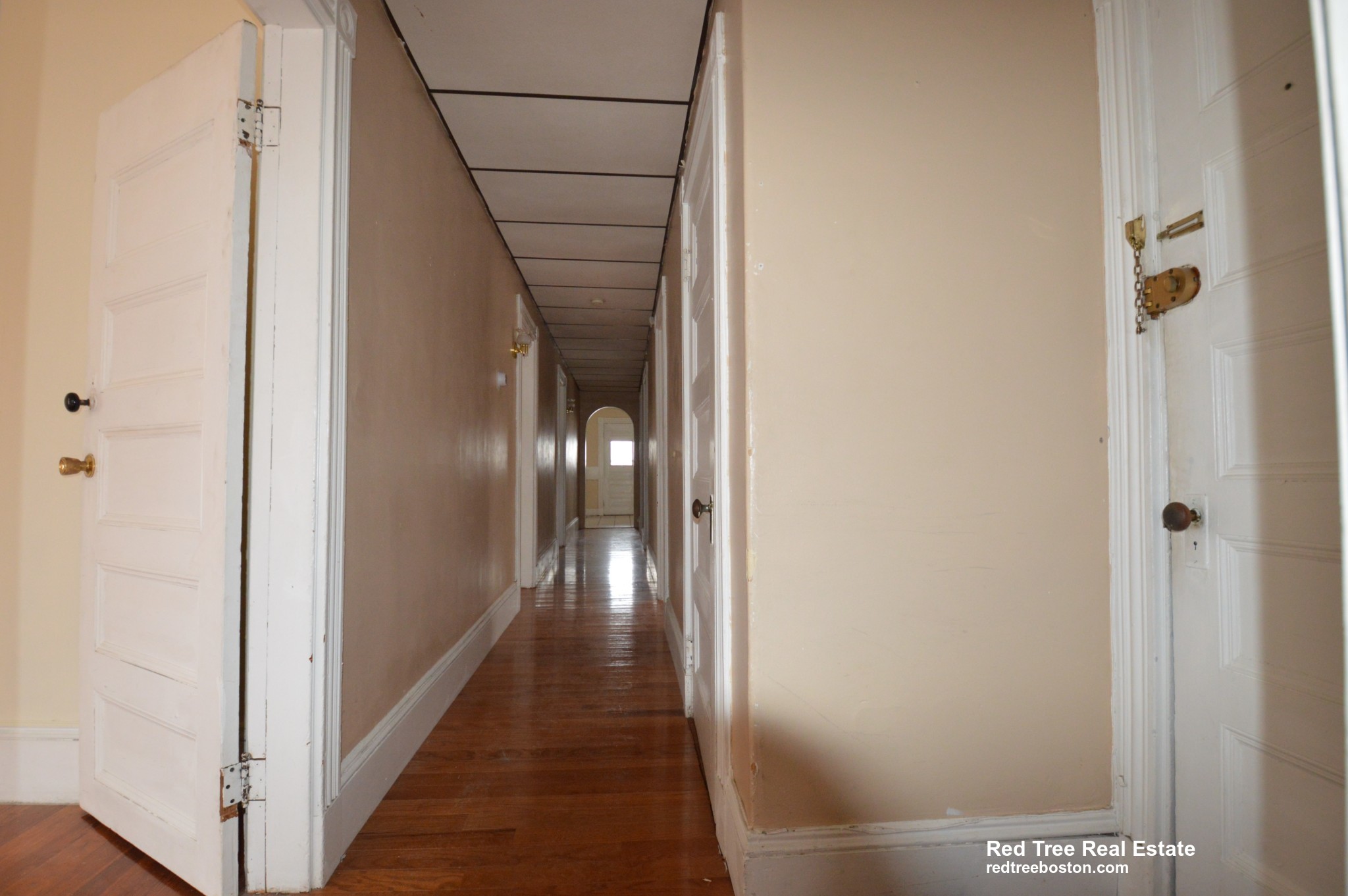 3 Washburn Ter, Brookline Village