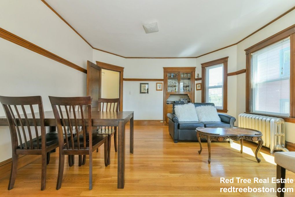 11 Parkton Rd, Jamaica Plain