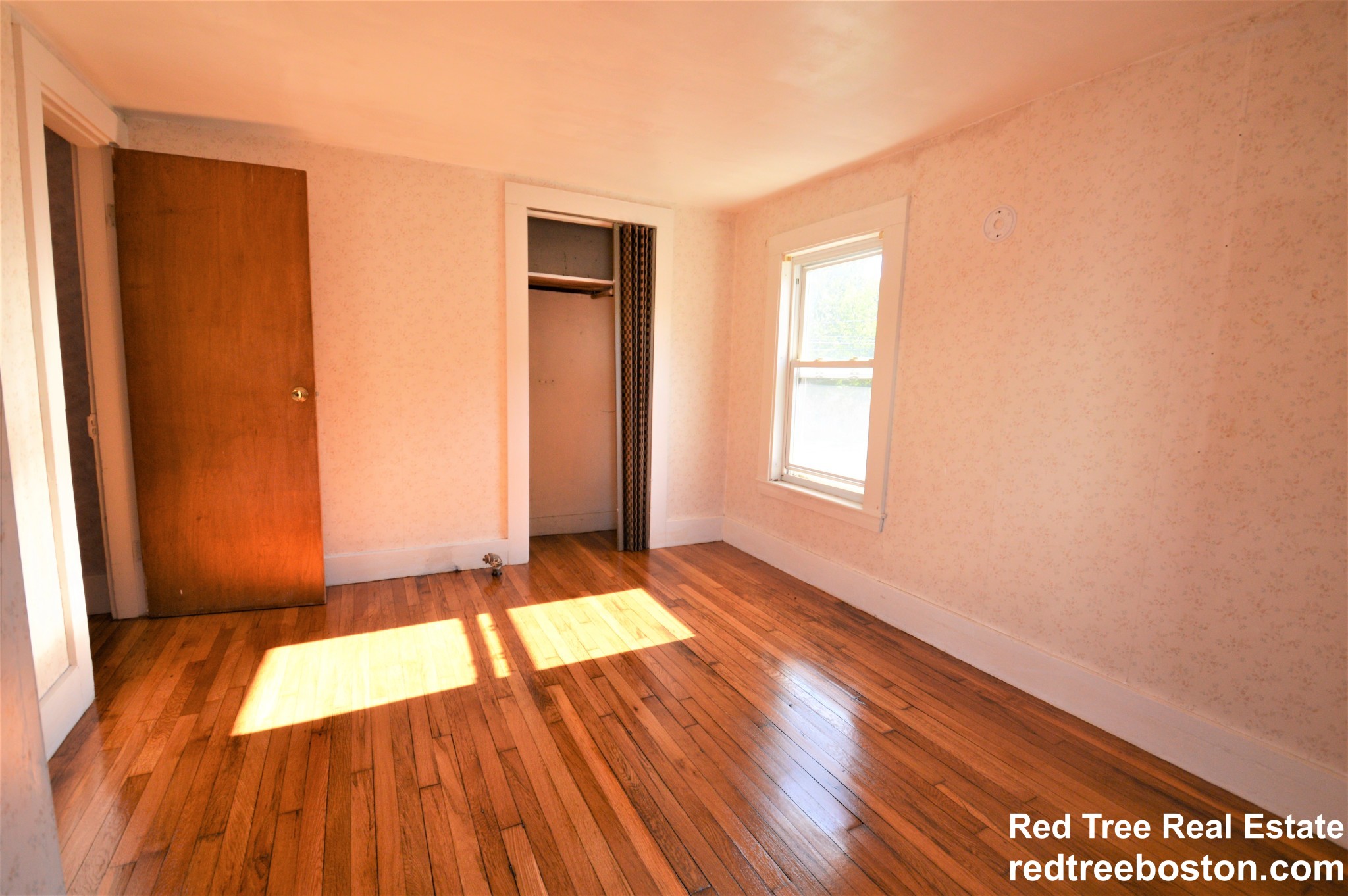 334 River St, Newton