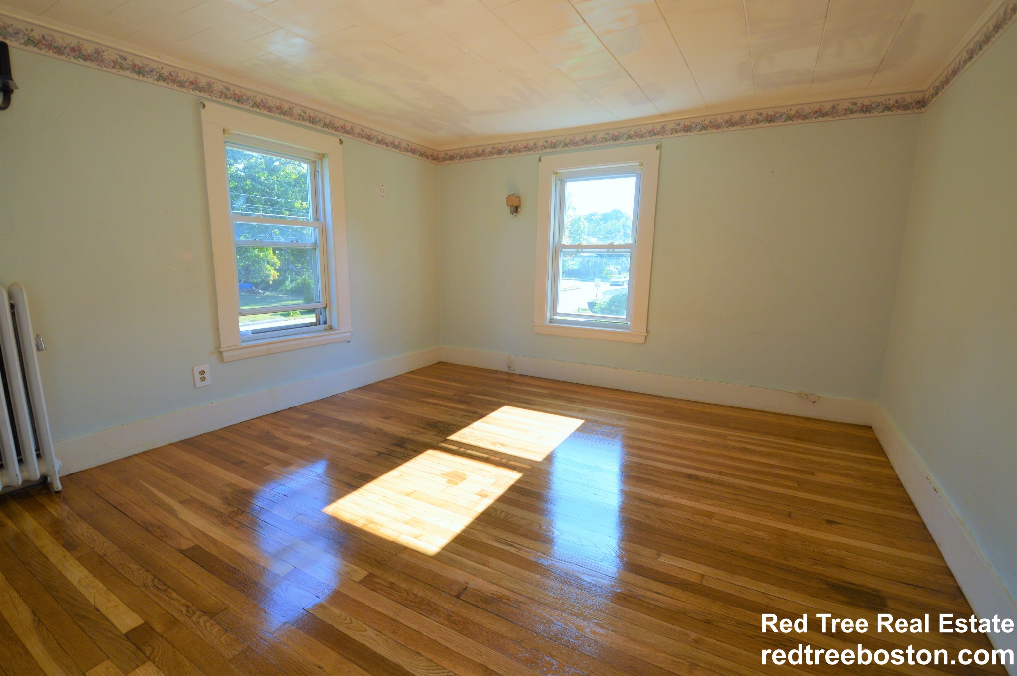 334 River St, Newton