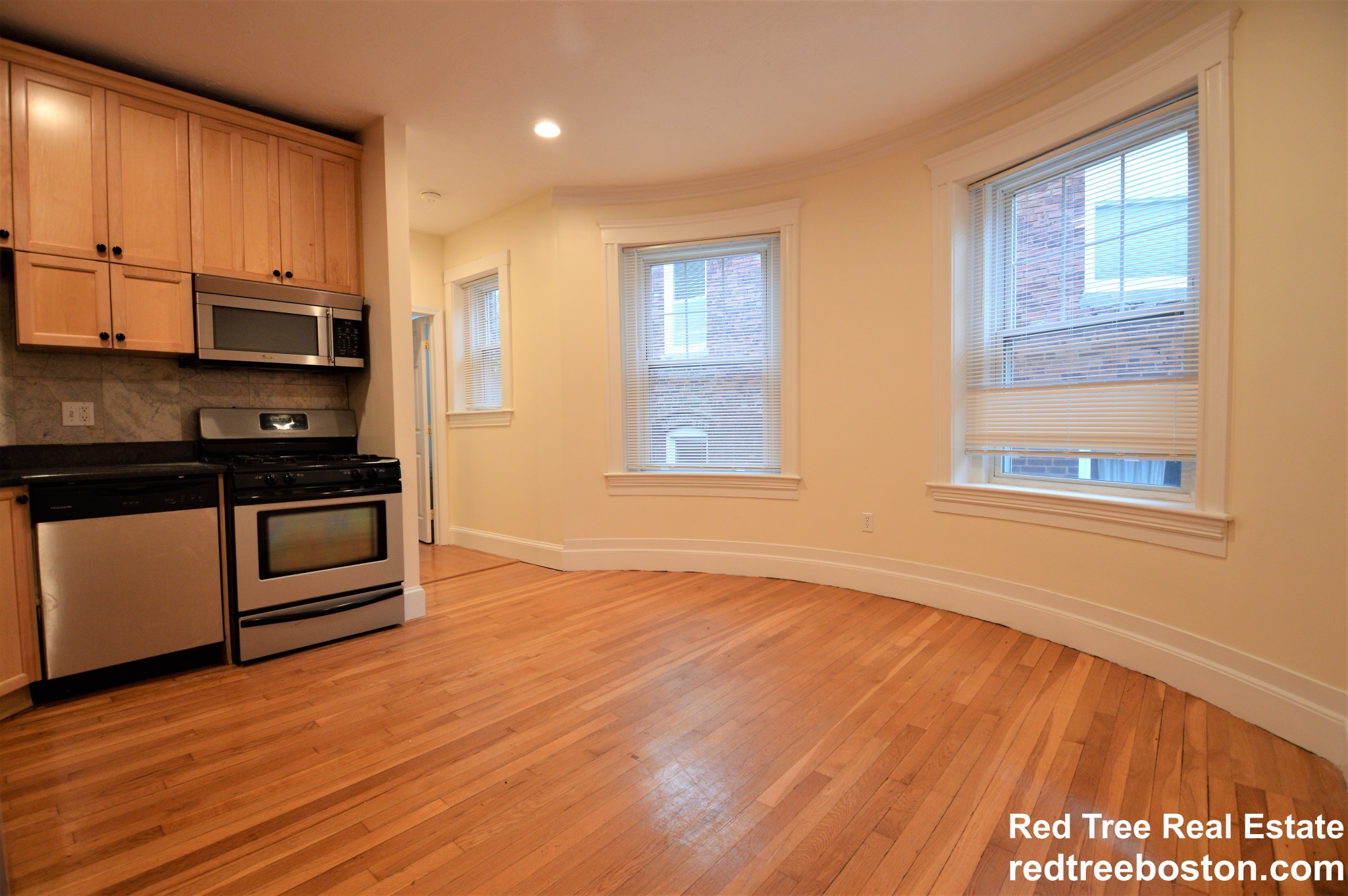 191 Winthrop Rd, Brookline Hills