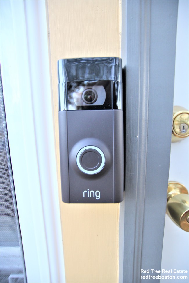 18 Holton St, Allston