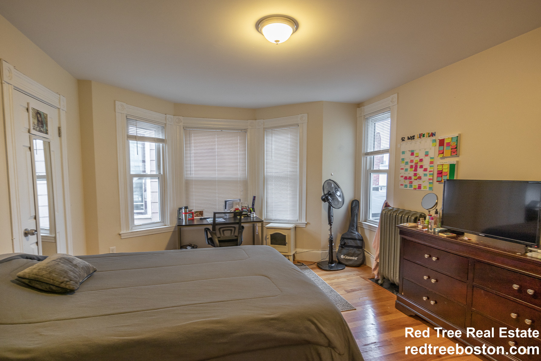 438 Meridian St, East Boston