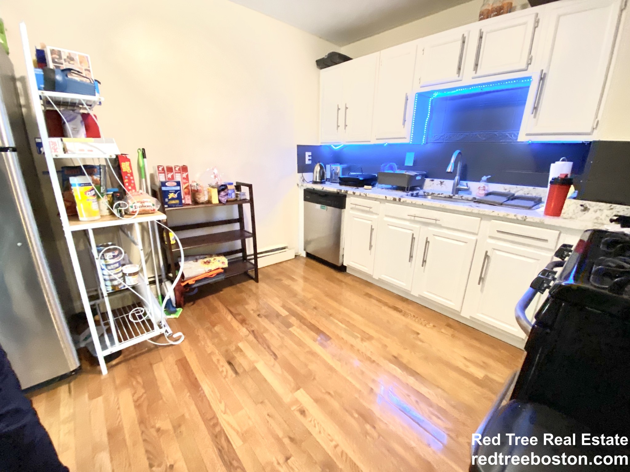 238 Everett St, East Boston