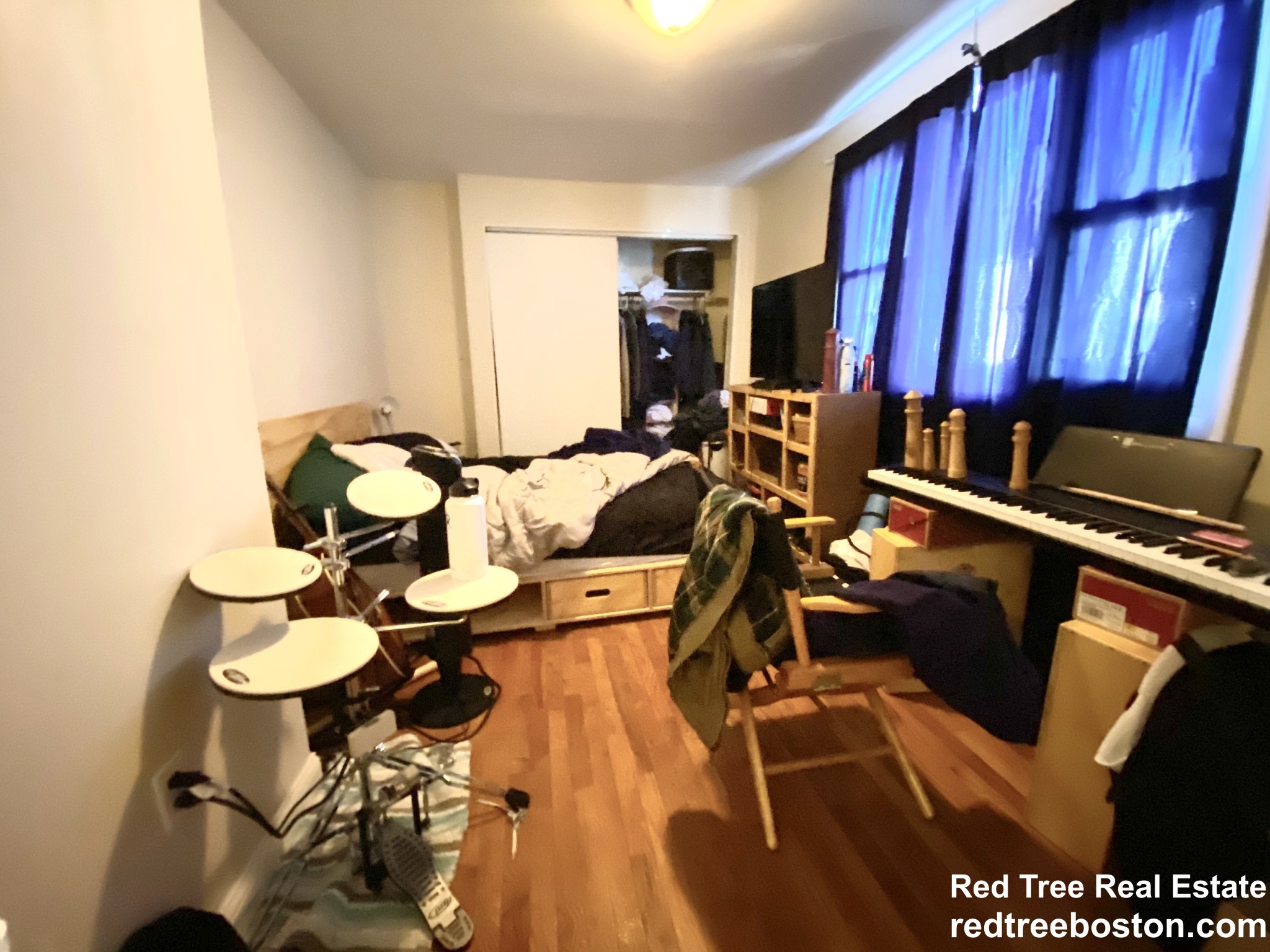 238 Everett St, East Boston