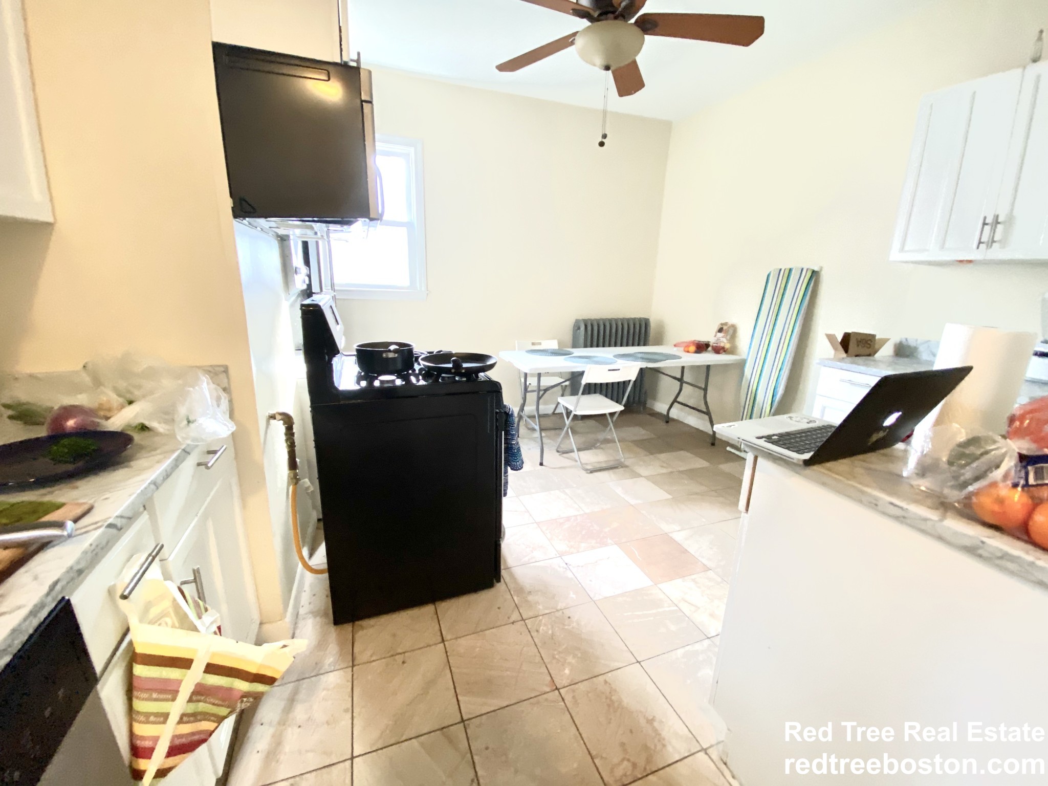 438 Meridian St, East Boston