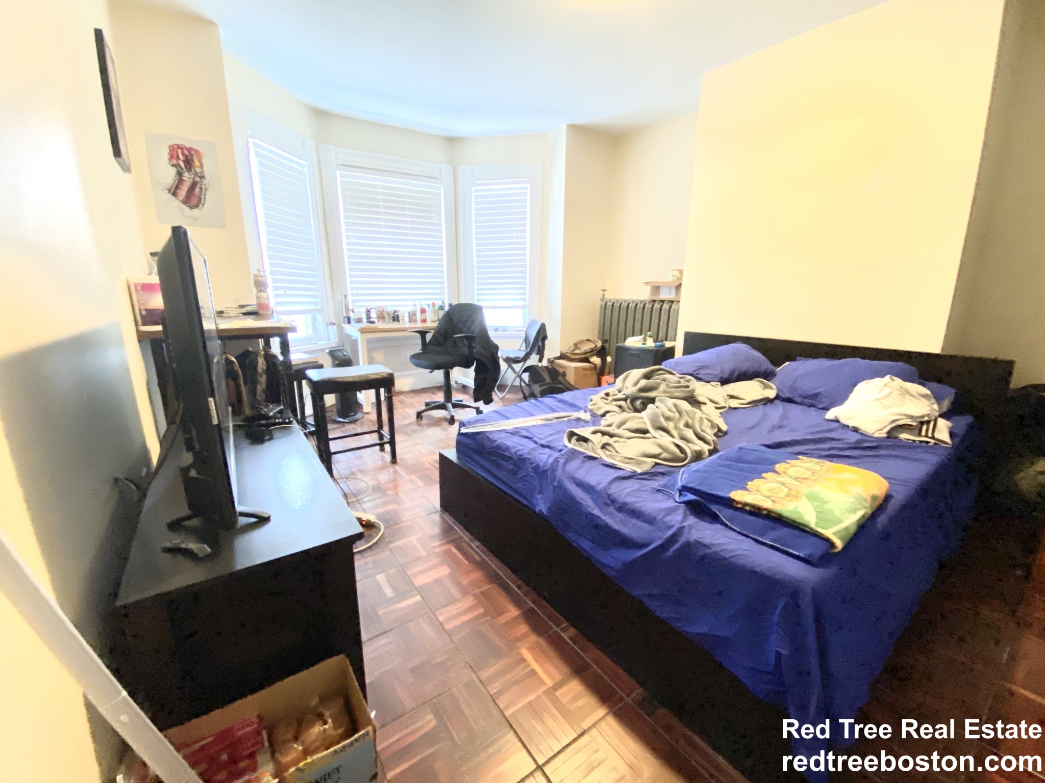 438 Meridian St, East Boston