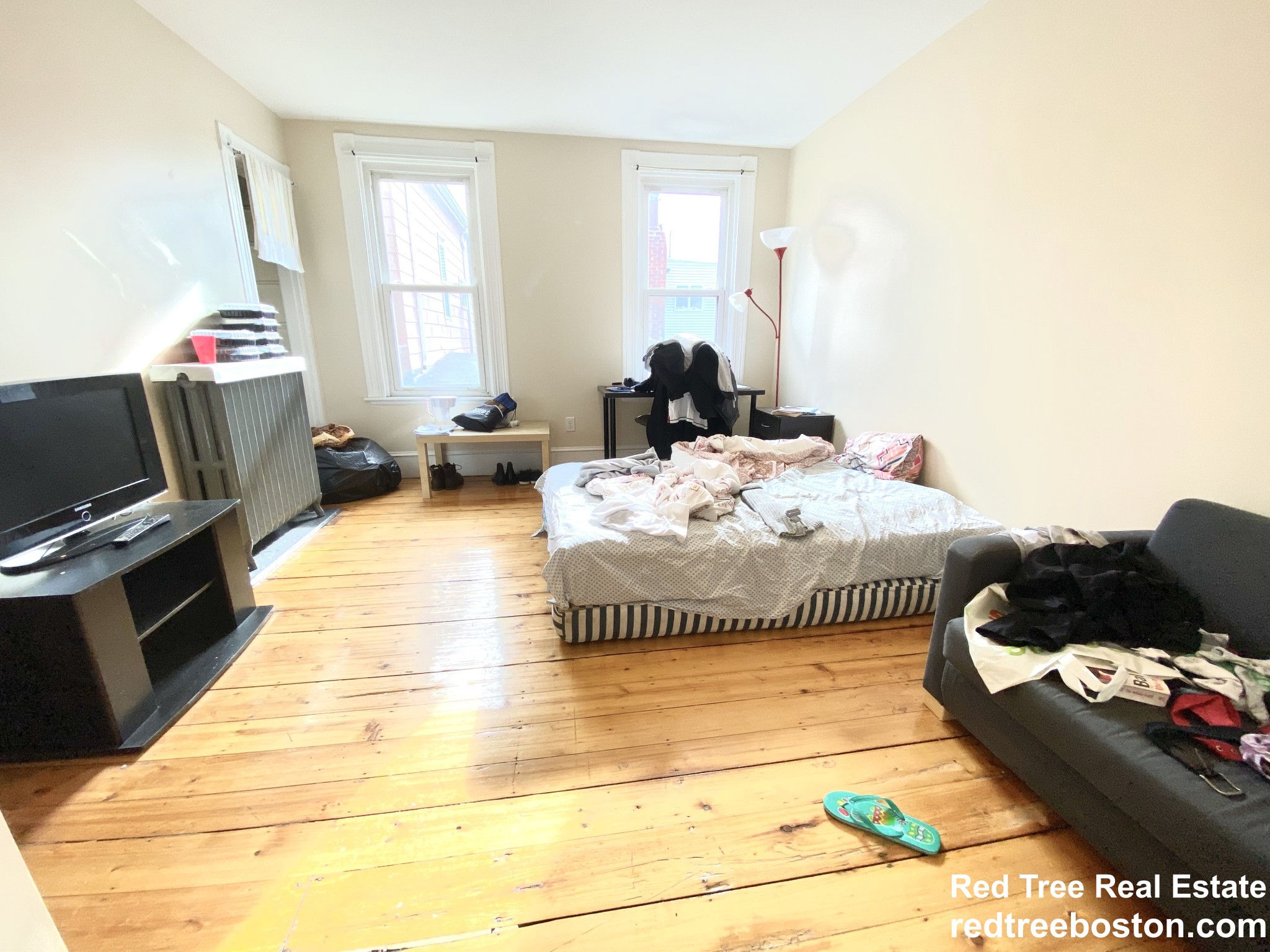 438 Meridian St, East Boston