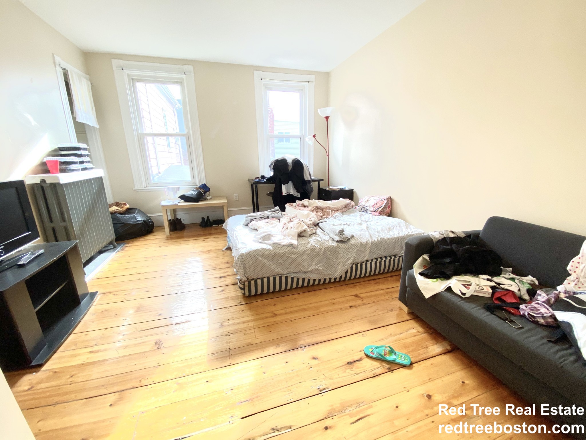 438 Meridian St, East Boston