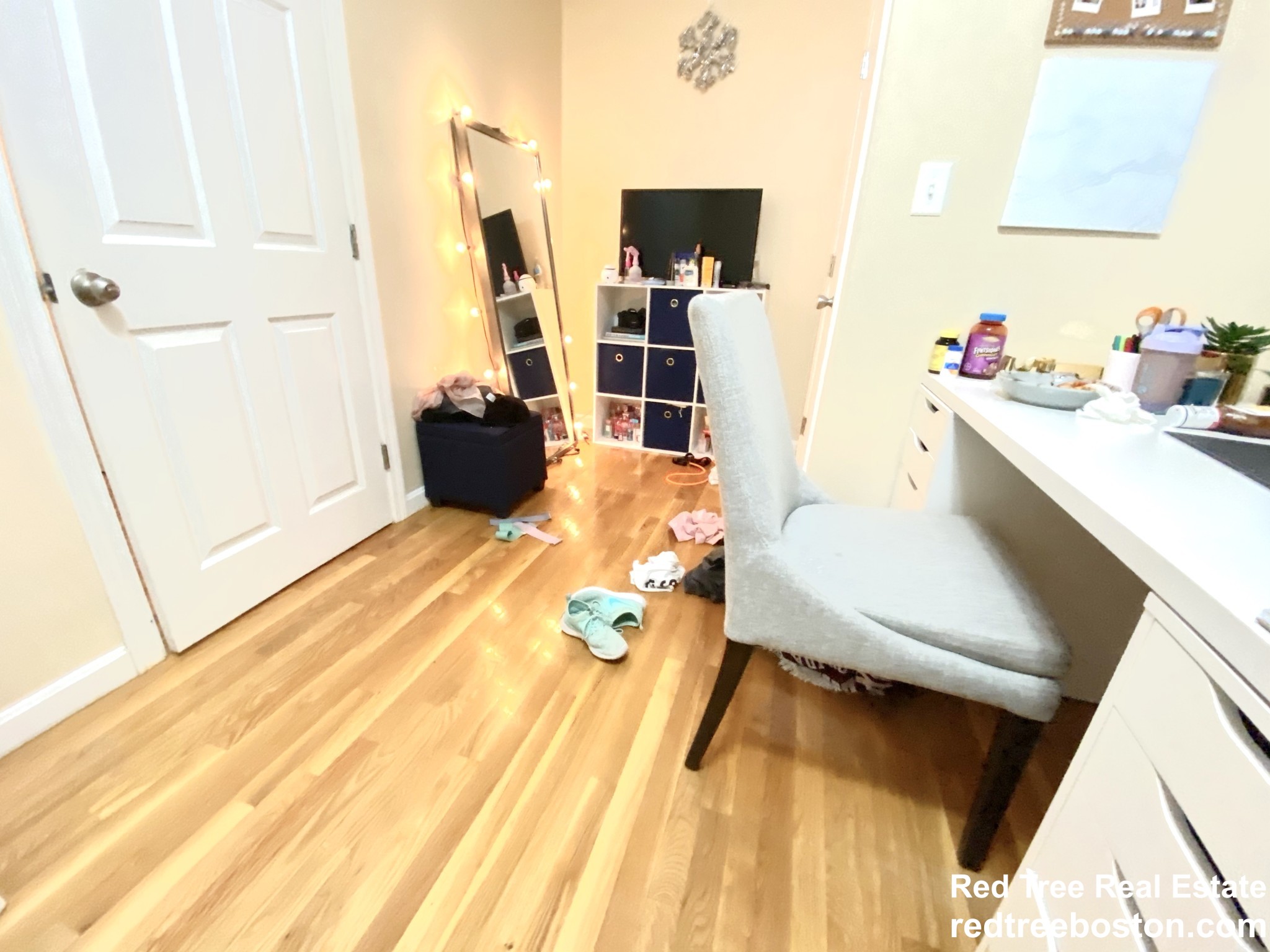 101 Falcon St, East Boston