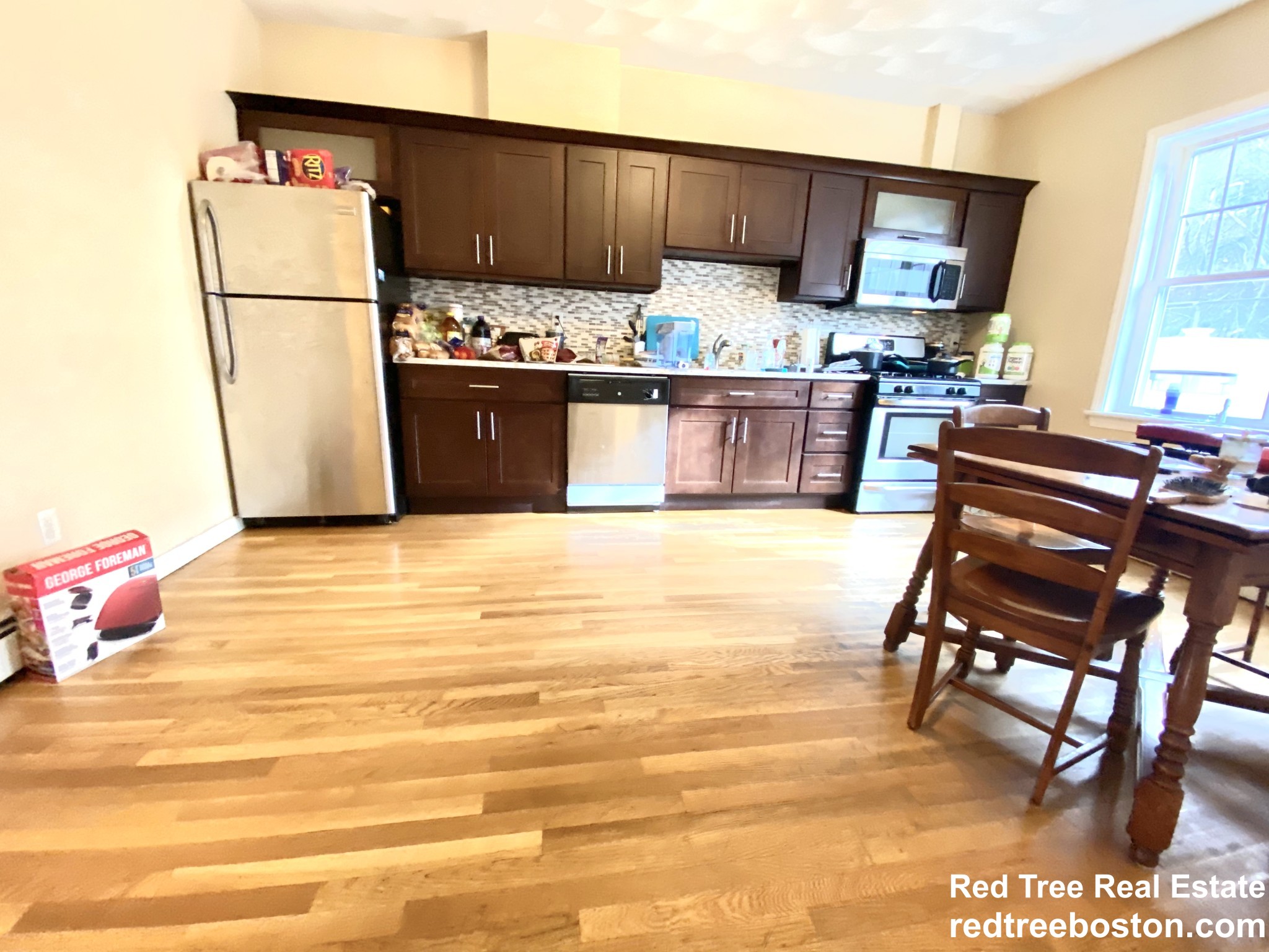 101 Falcon St, East Boston