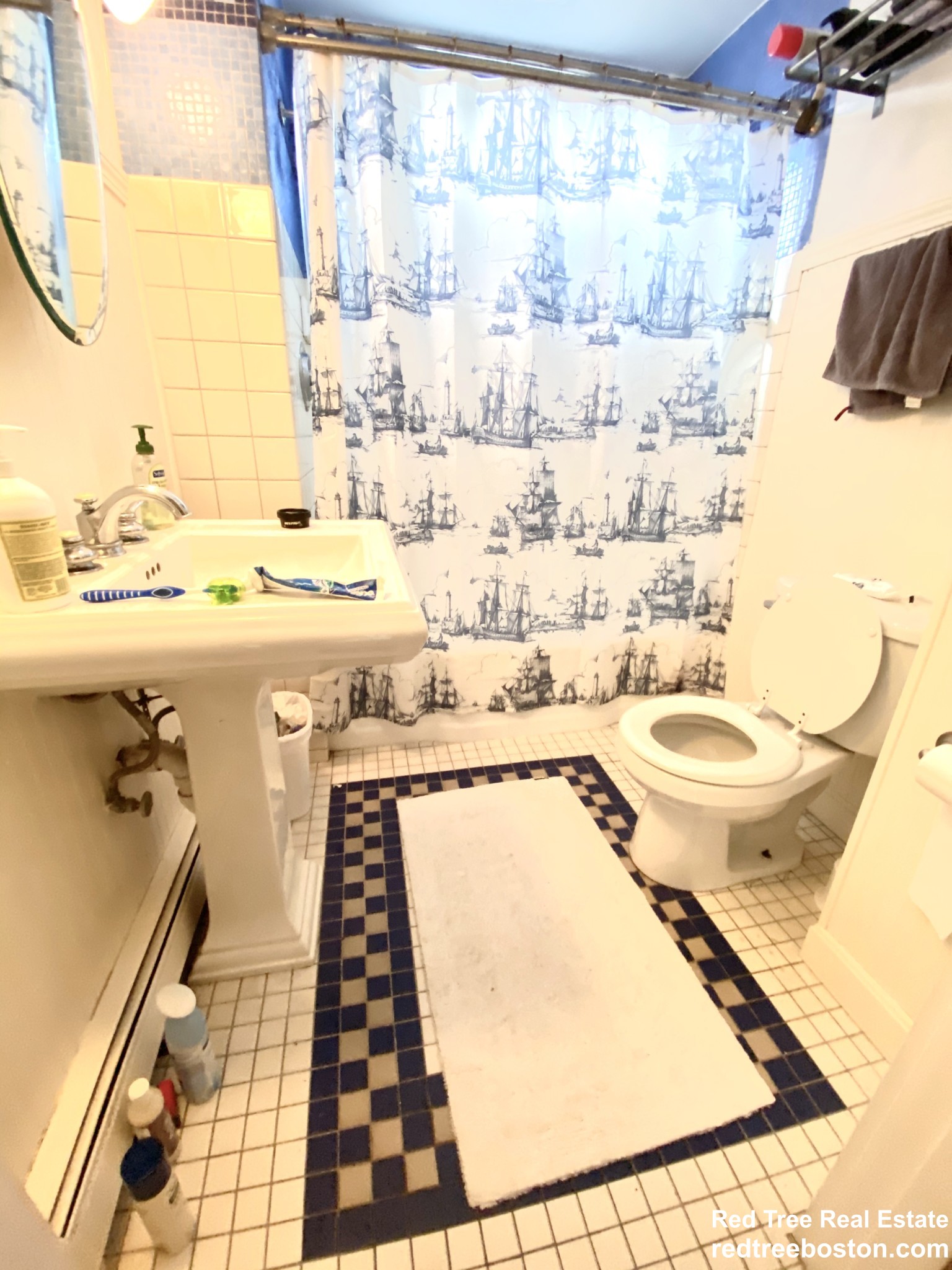 220 Saratoga St, East Boston