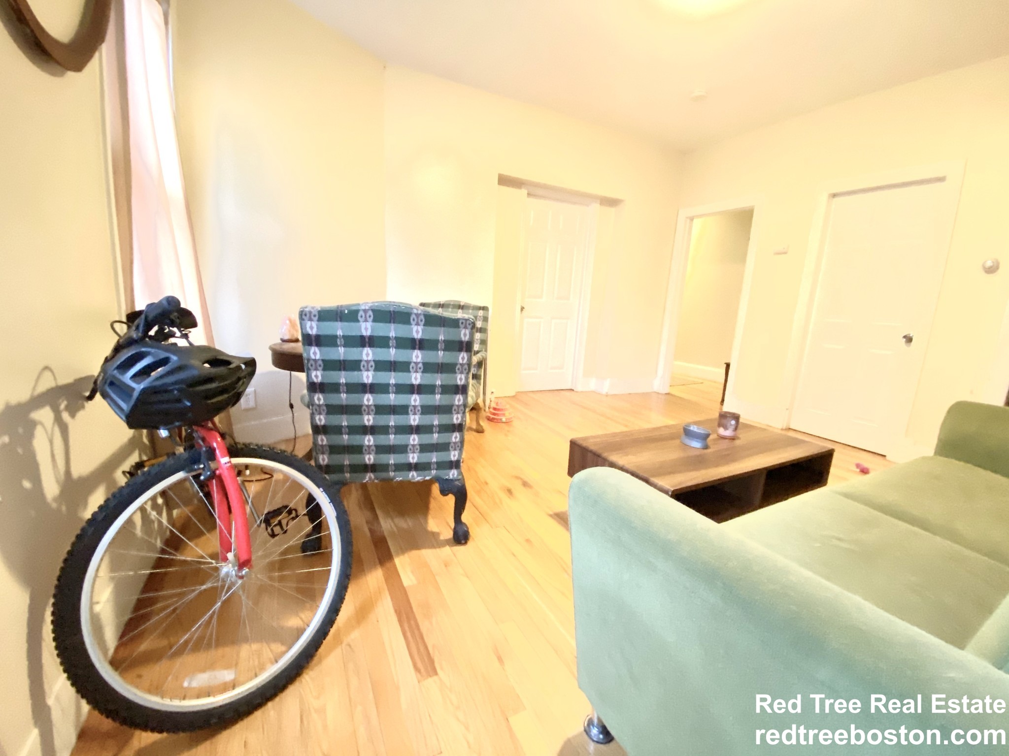 21 Monmouth St, East Boston