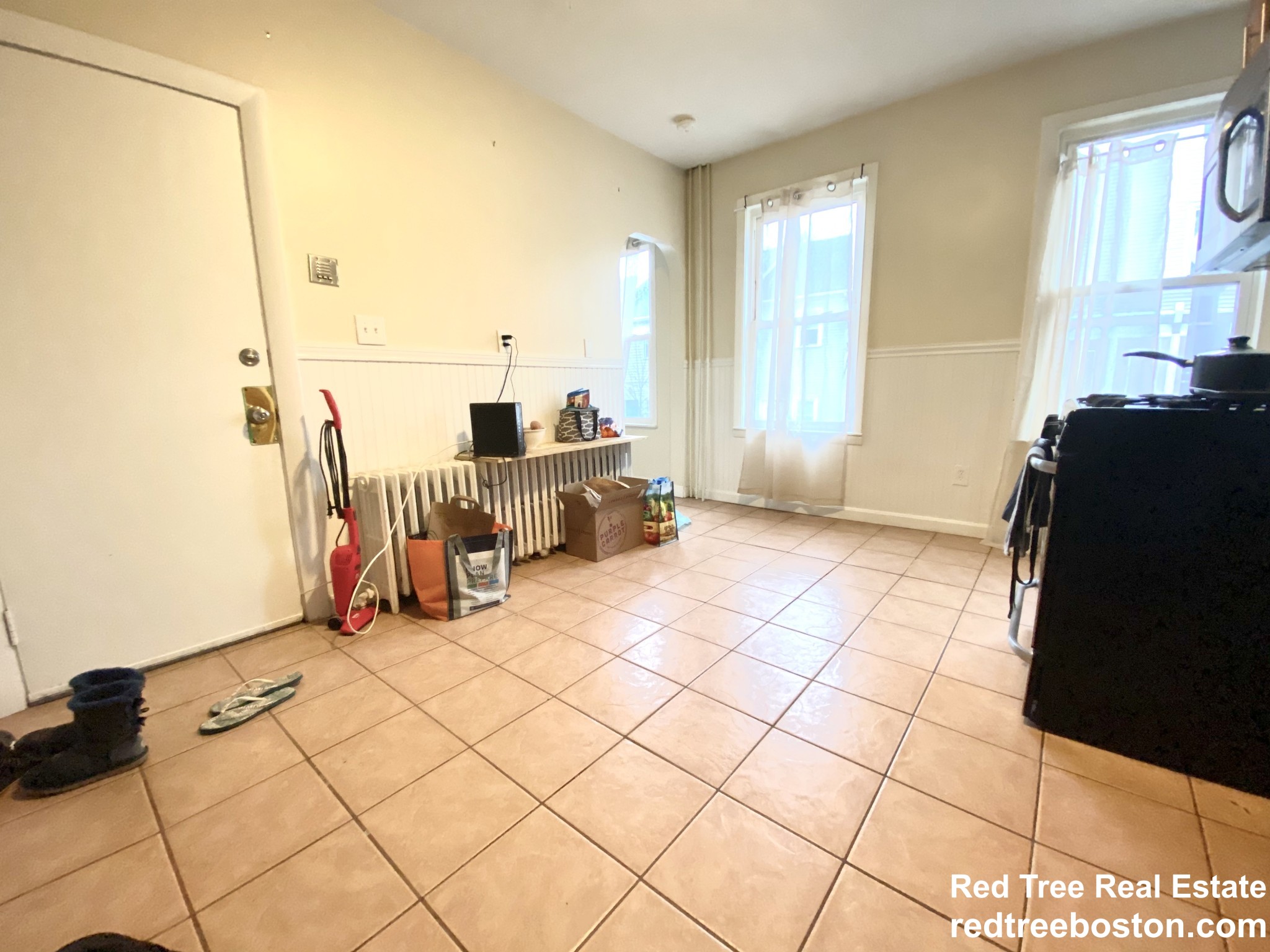 21 Monmouth St, East Boston