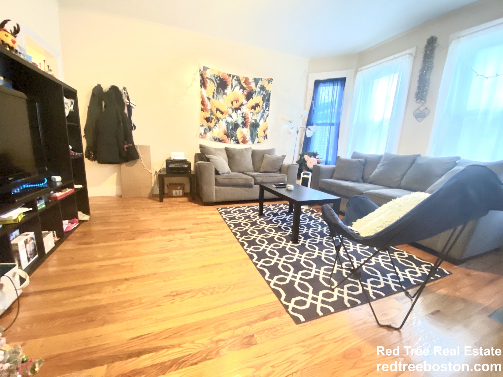 324 Saratoga St, East Boston