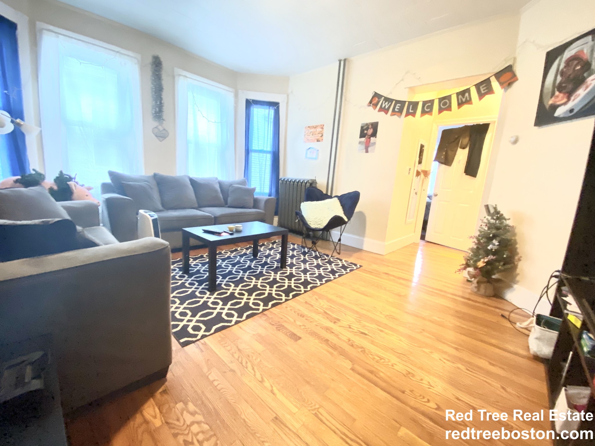 324 Saratoga St, East Boston