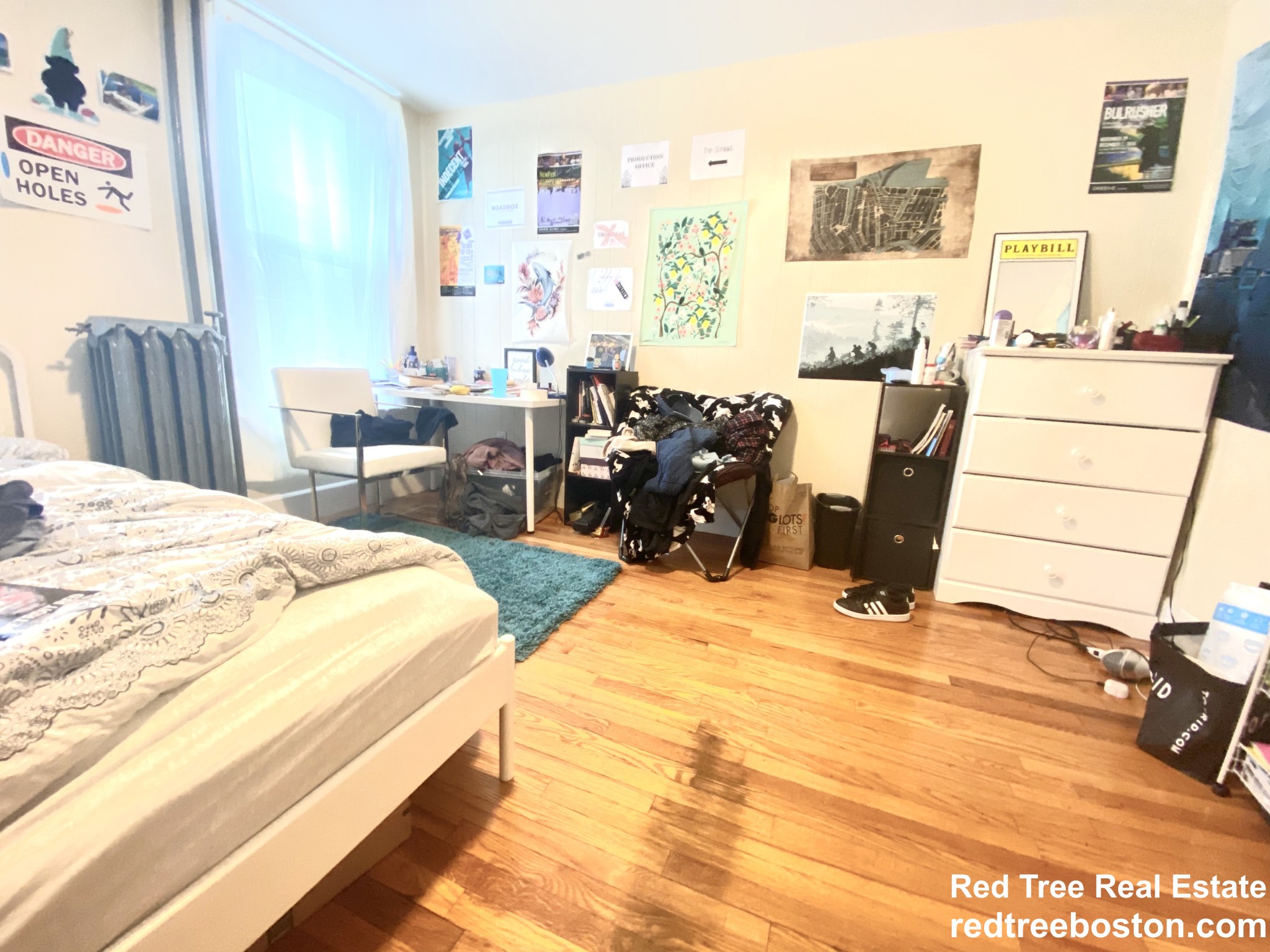 324 Saratoga St, East Boston