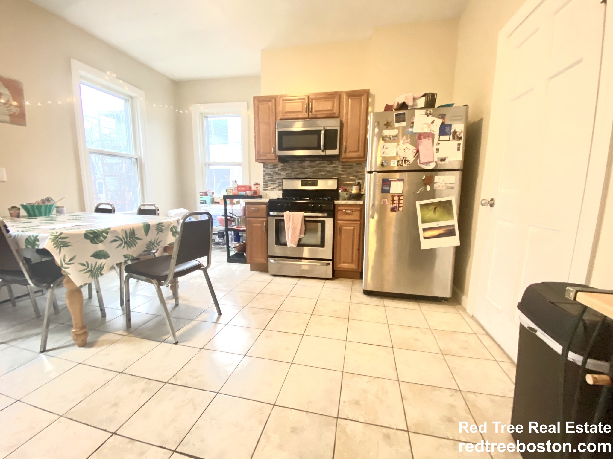 324 Saratoga St, East Boston