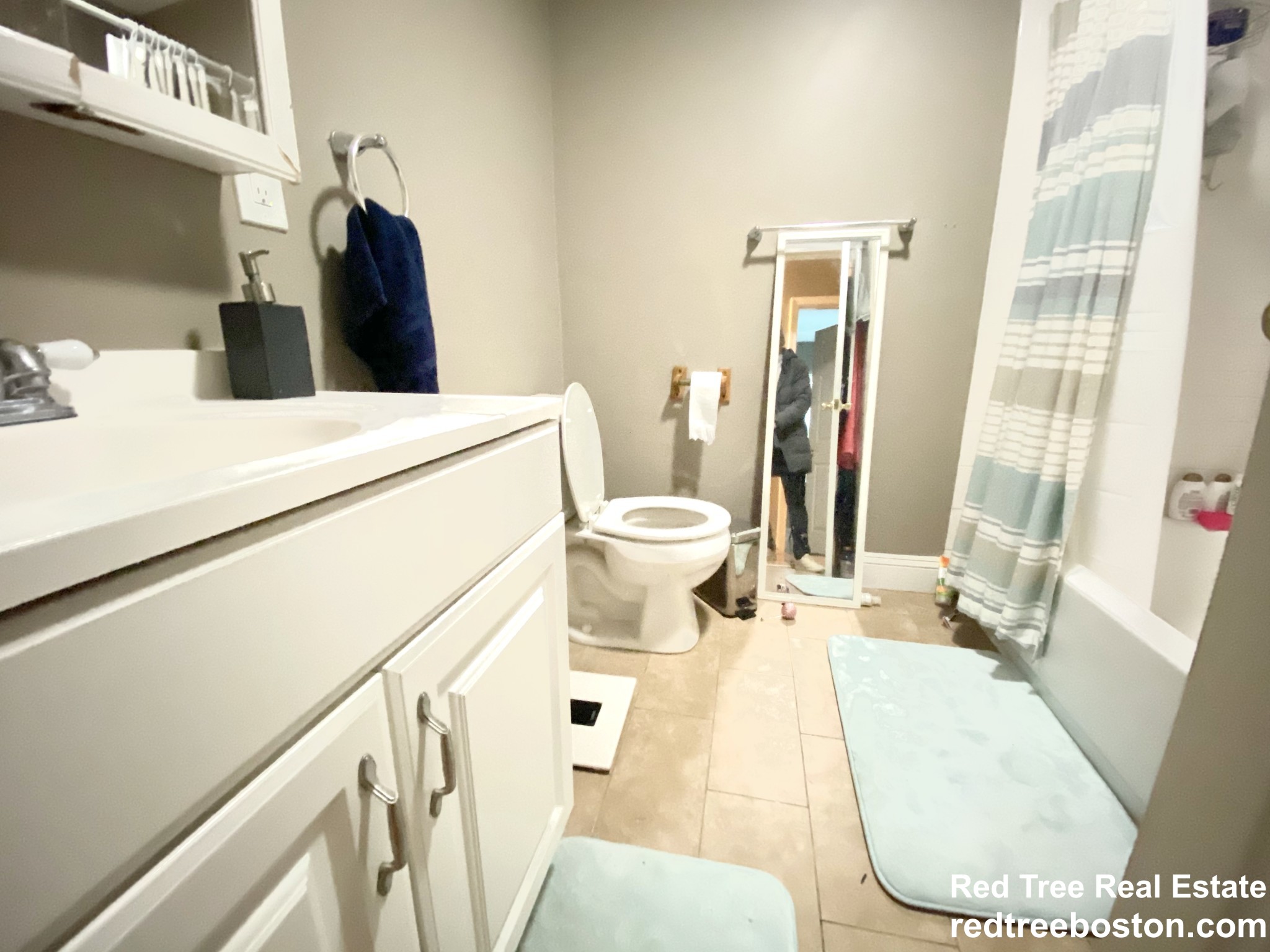 26 Monmouth St, East Boston