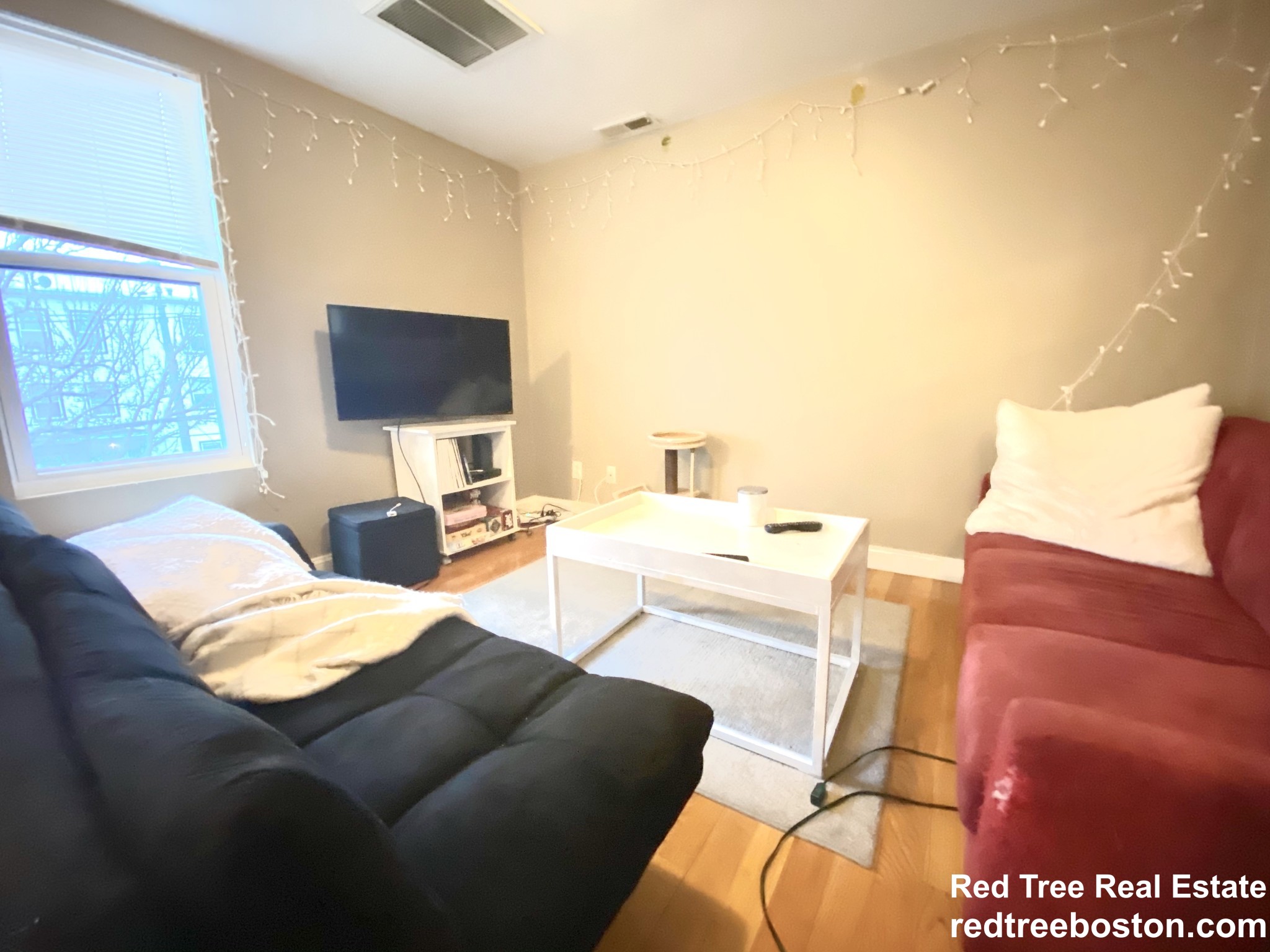 26 Monmouth St, East Boston