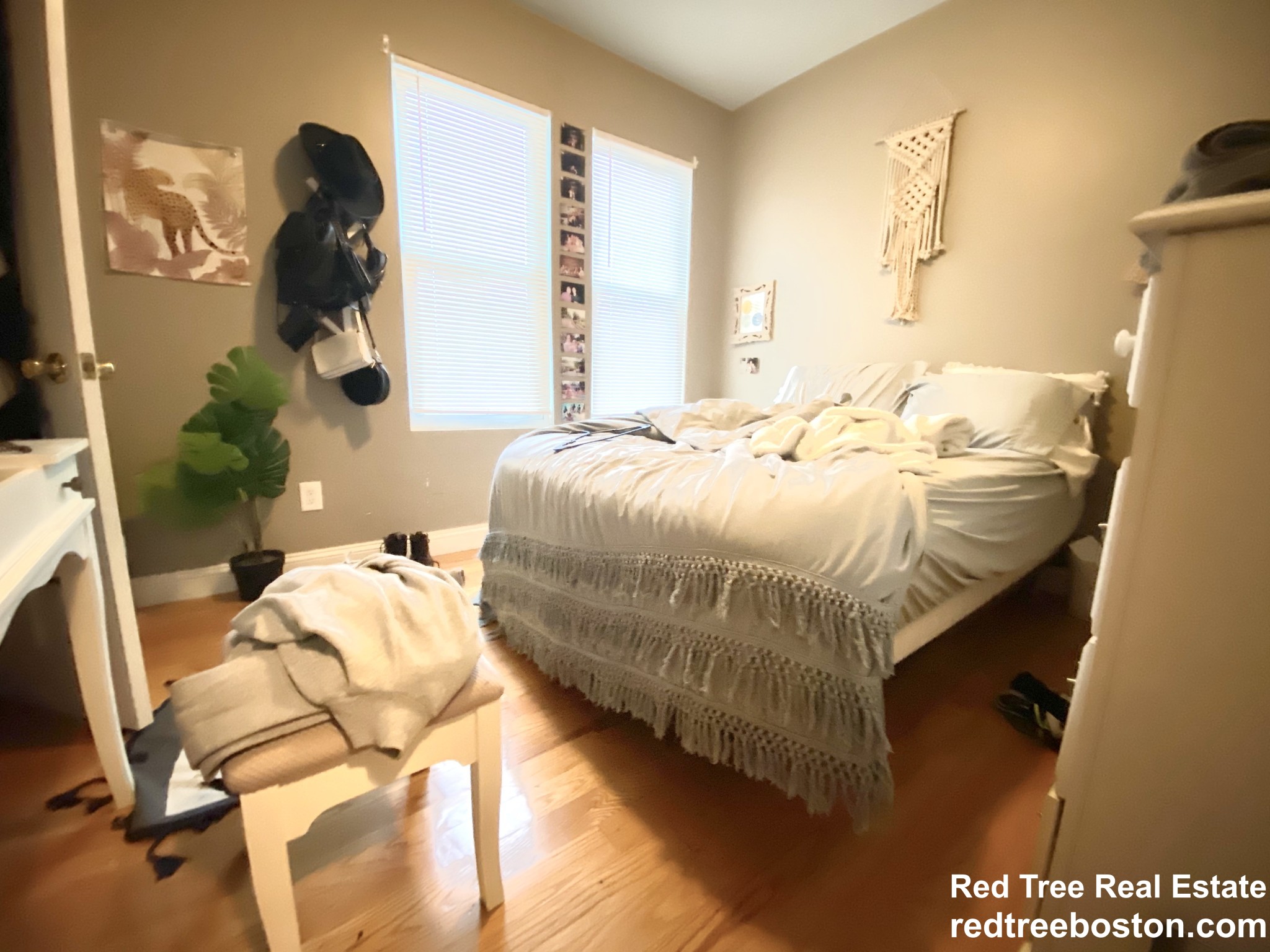 26 Monmouth St, East Boston