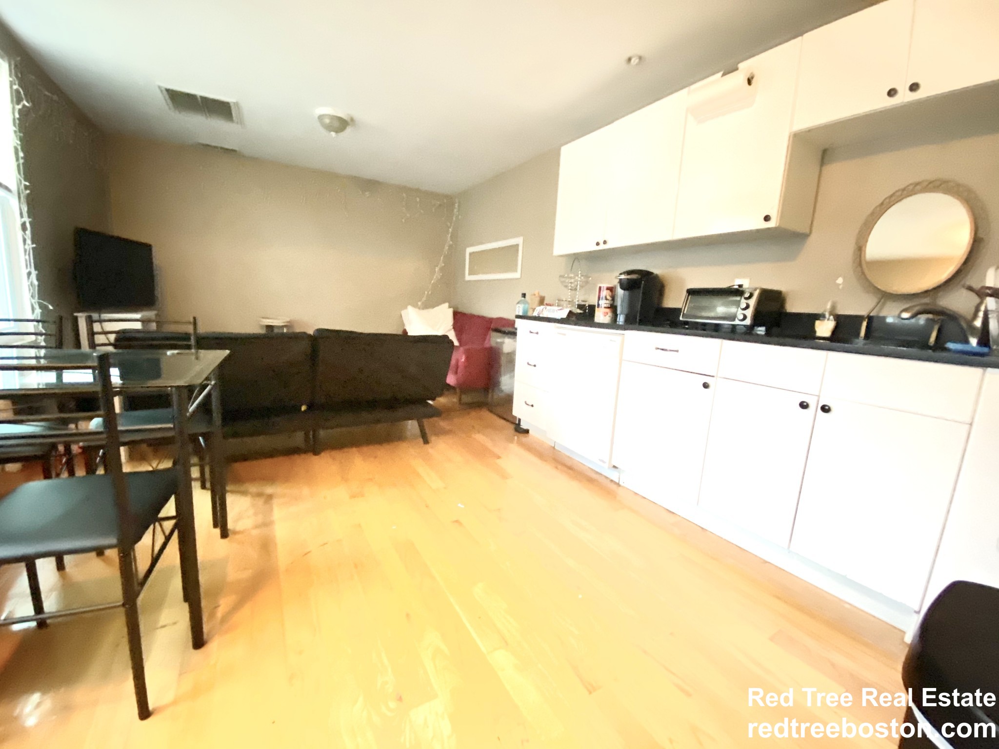 26 Monmouth St, East Boston