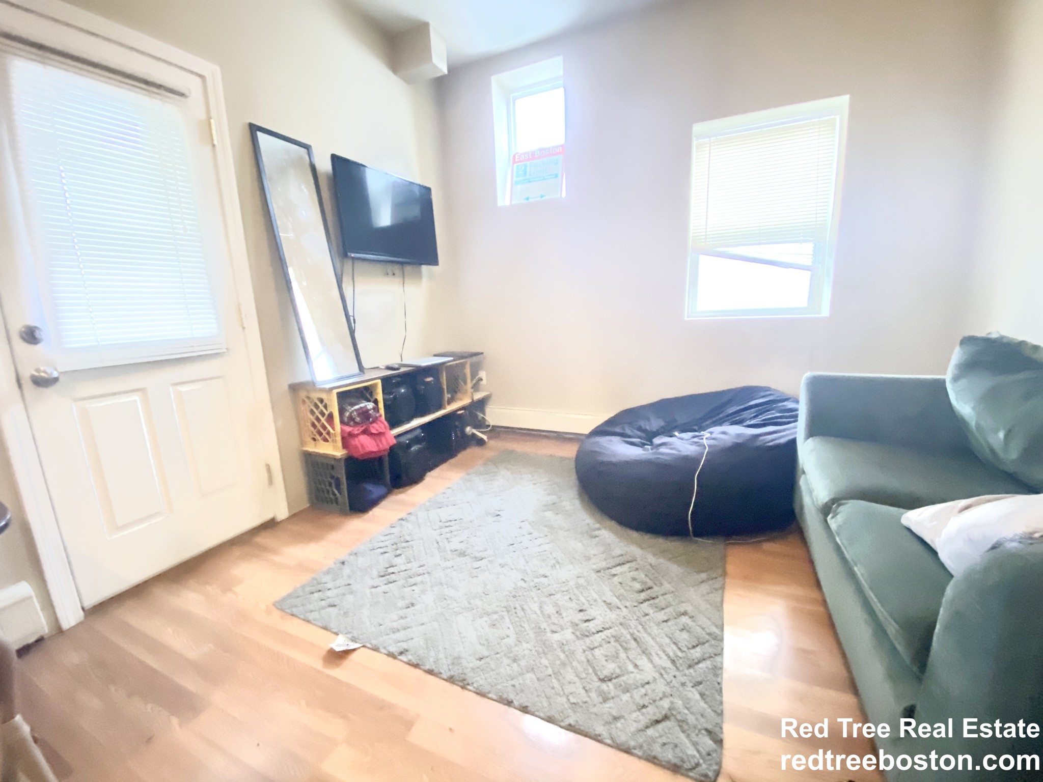 215 Saratoga St, East Boston