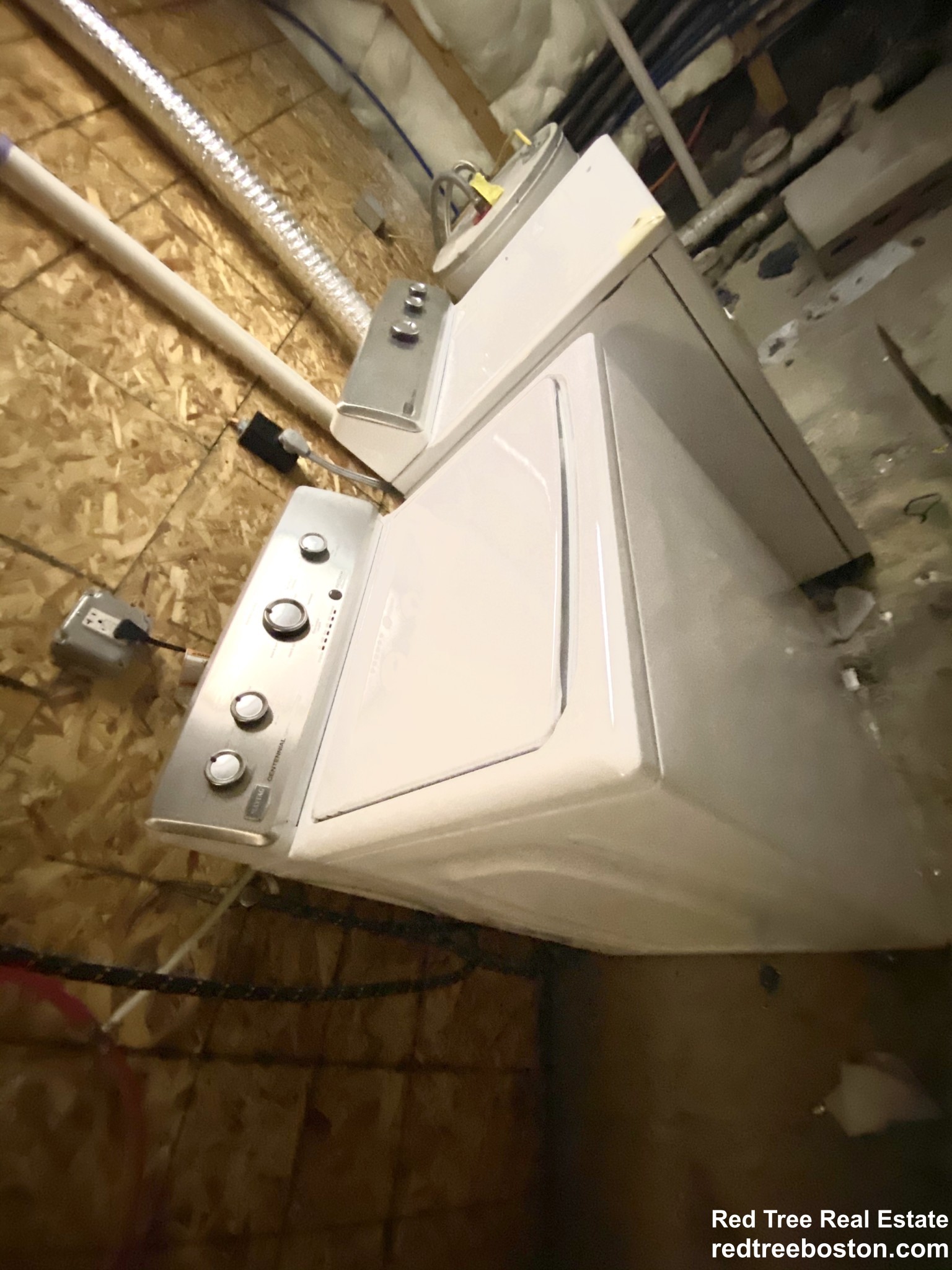 215 Saratoga St, East Boston