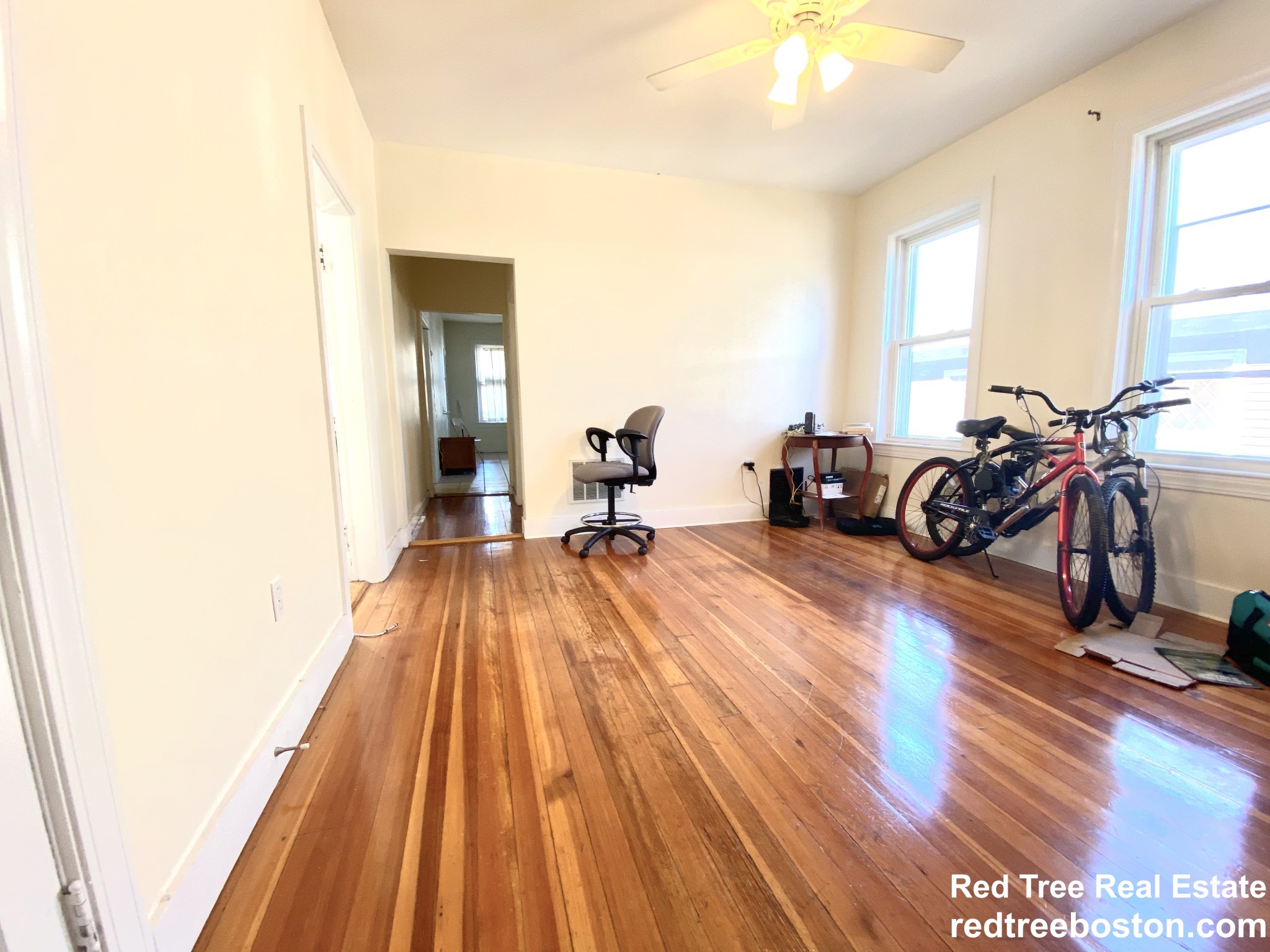 756 Saratoga St, East Boston