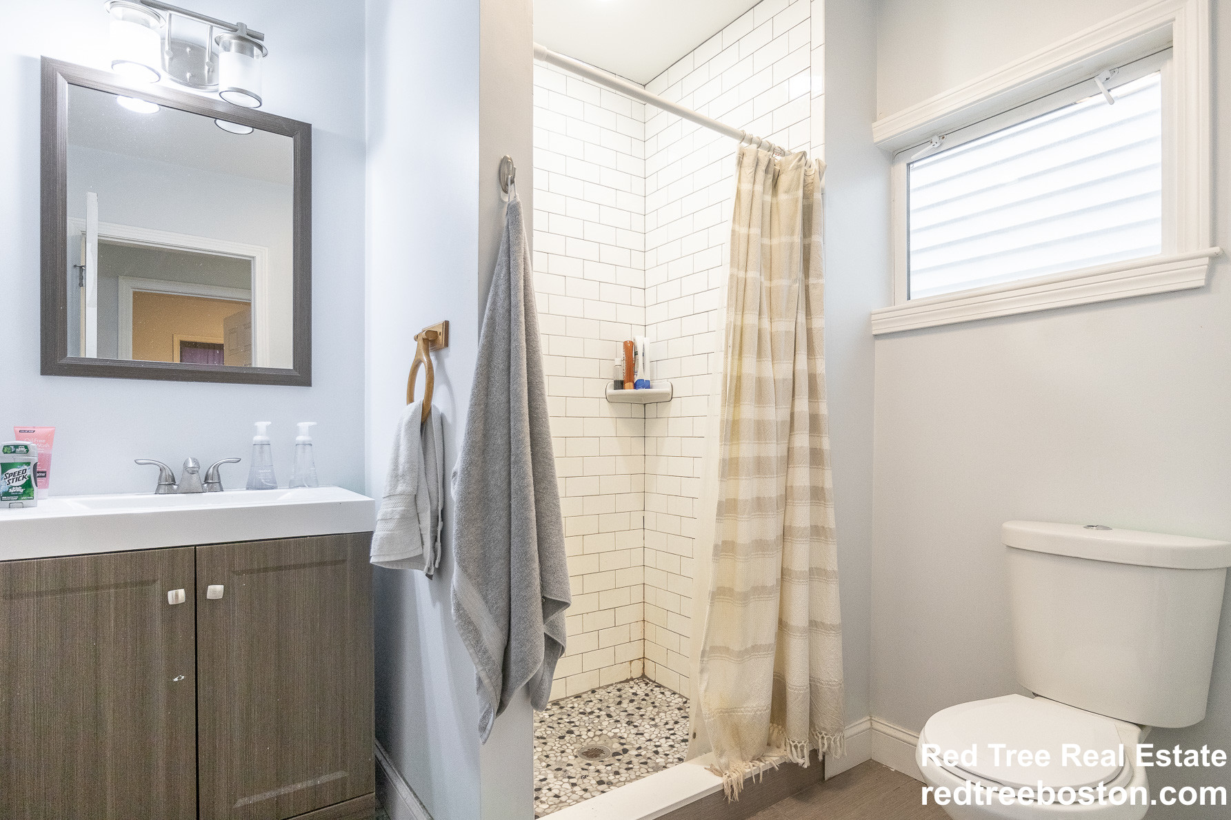 204 Falcon St, East Boston