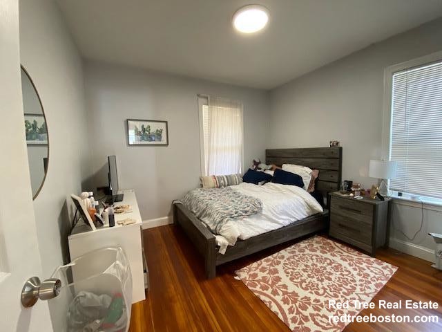 28 Hunnewell Ave, Brighton