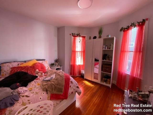 28 Hunnewell Ave, Brighton