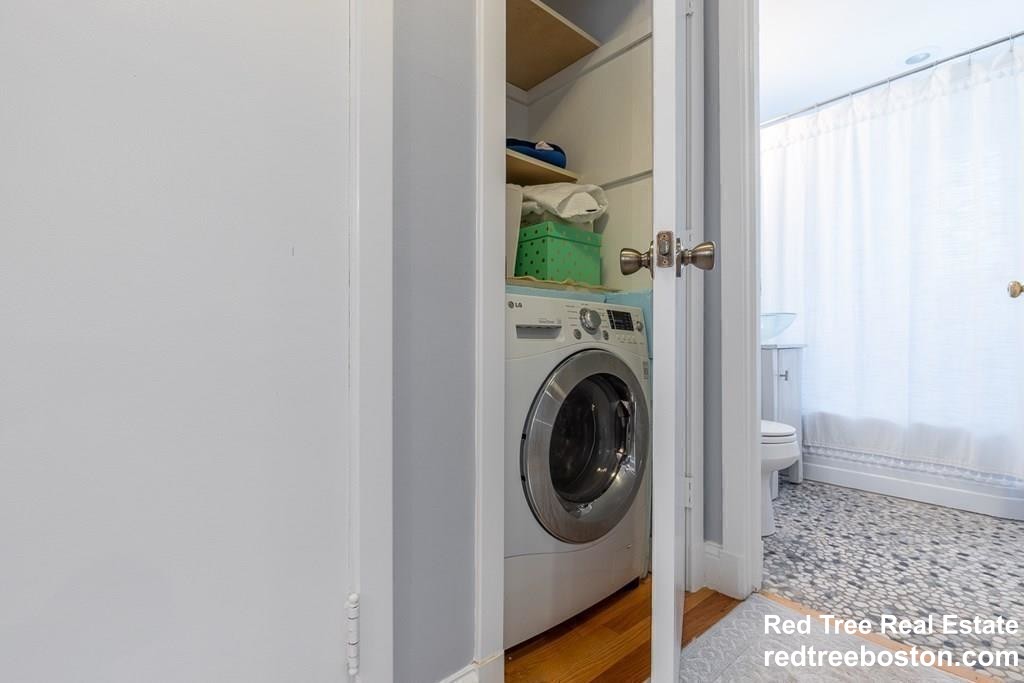 19 Alton Ct, Coolidge Corner