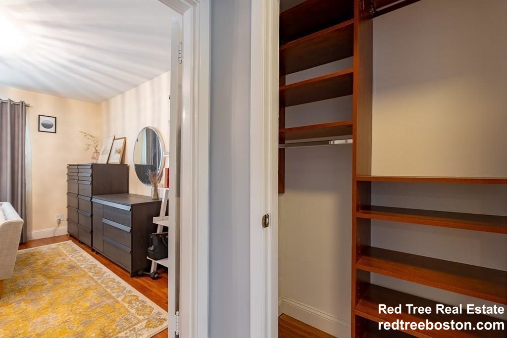 19 Alton Ct, Coolidge Corner