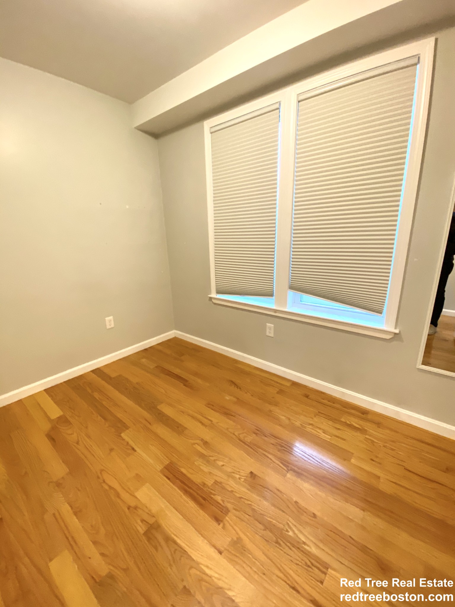 662 Saratoga St, East Boston