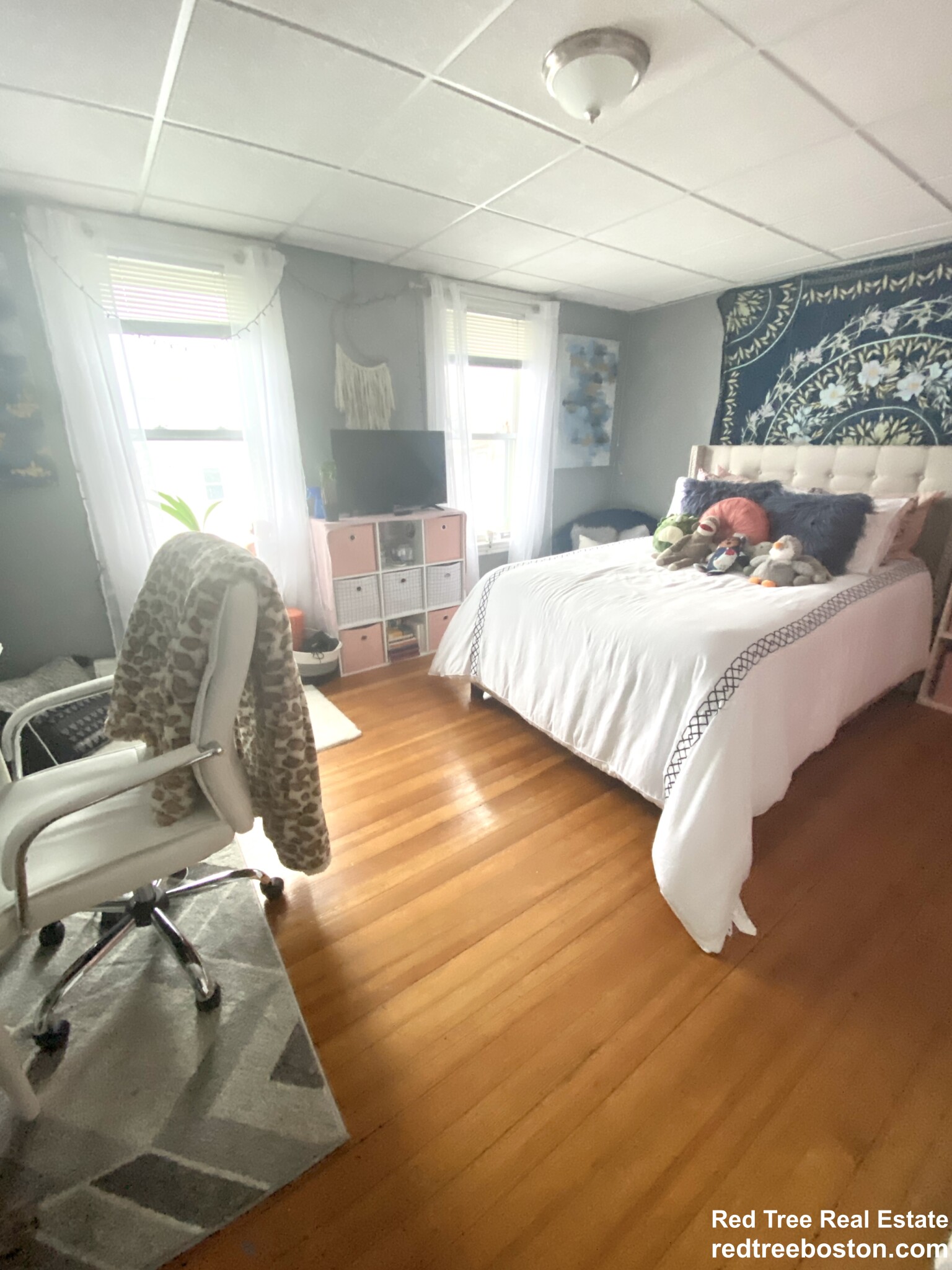 166 Leyden St, East Boston