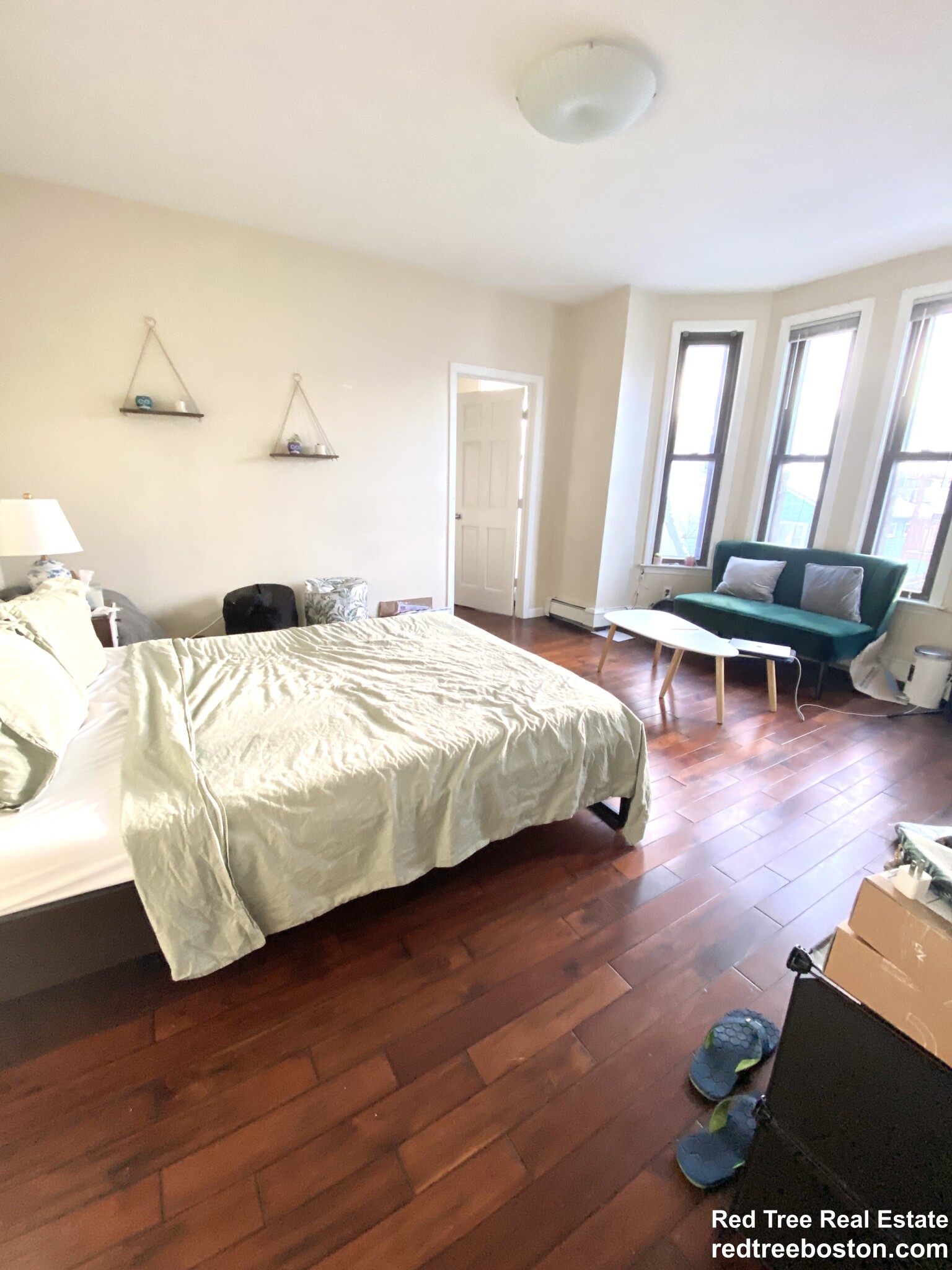 809 Saratoga St, East Boston