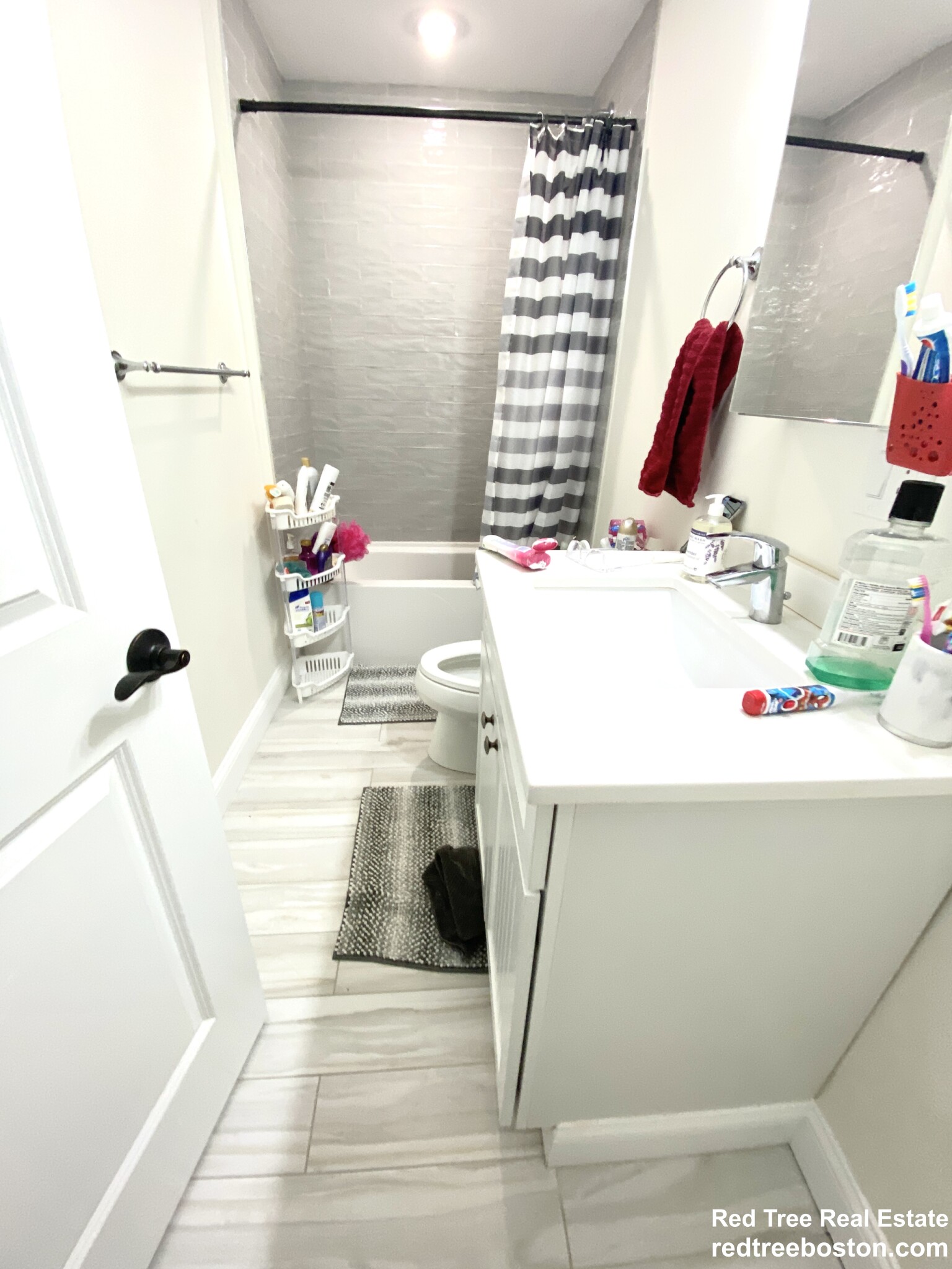 36 Monmouth St, East Boston