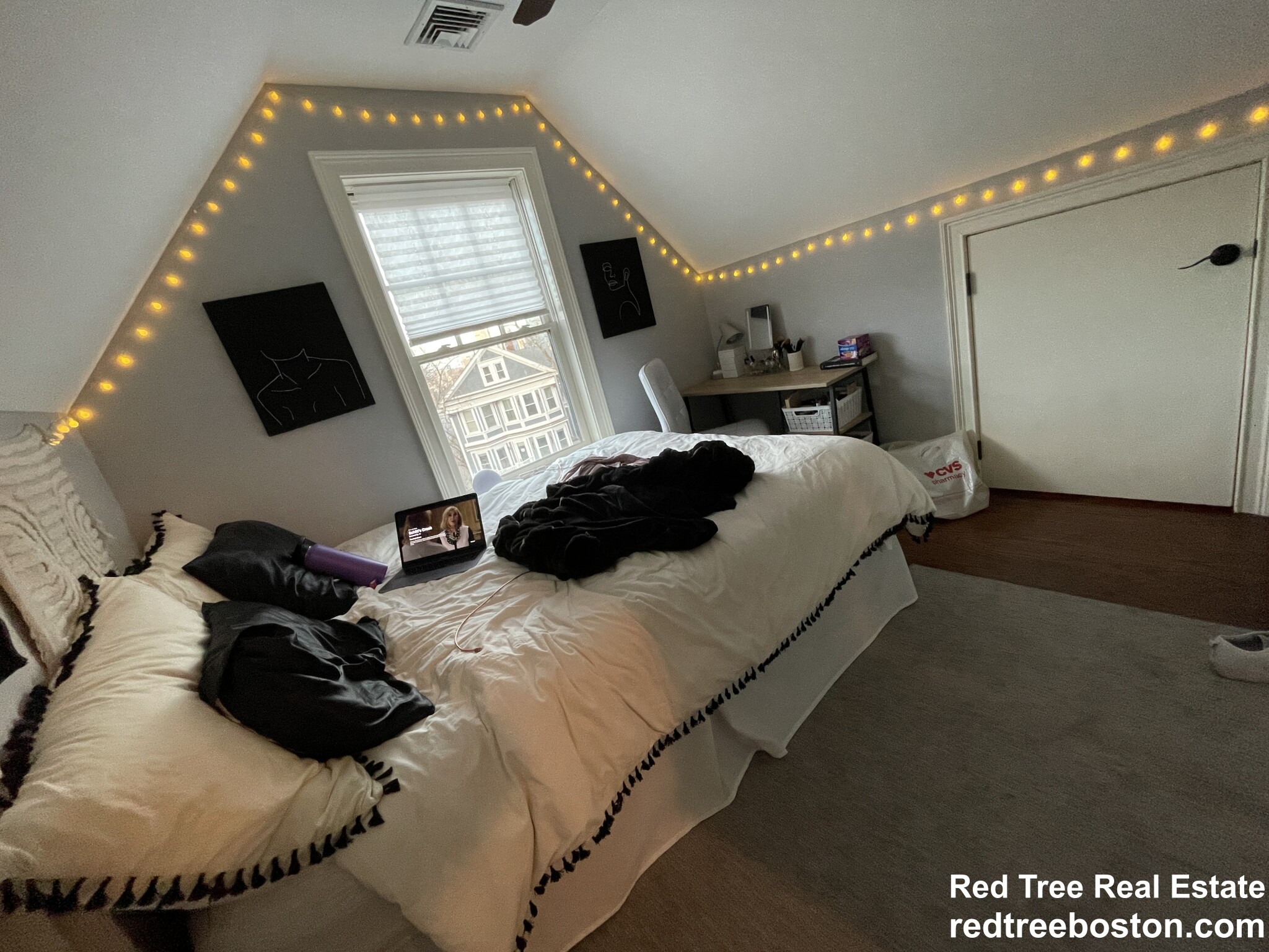 2 Iroquois St, Roxbury